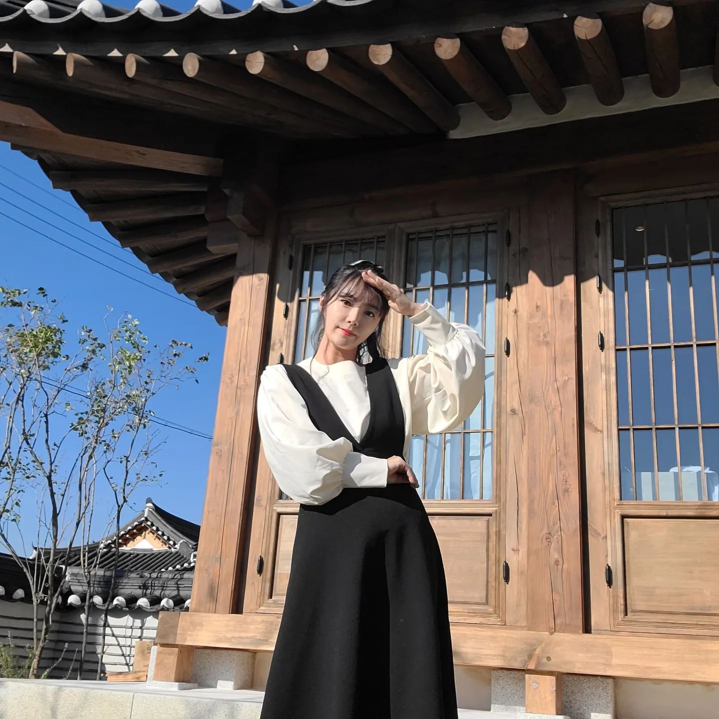 너무나 예뻤던❣️ #경주 무우운스테이#안개실#황리단길#독채스테이#경주핫플#
경주여행#경주데이트#경주맛집#무우운스테이#디자이너가 직접 제작한 섬세함이 느껴지는 한옥에서 행복했던 2박 3일#
신축스테이#무우운