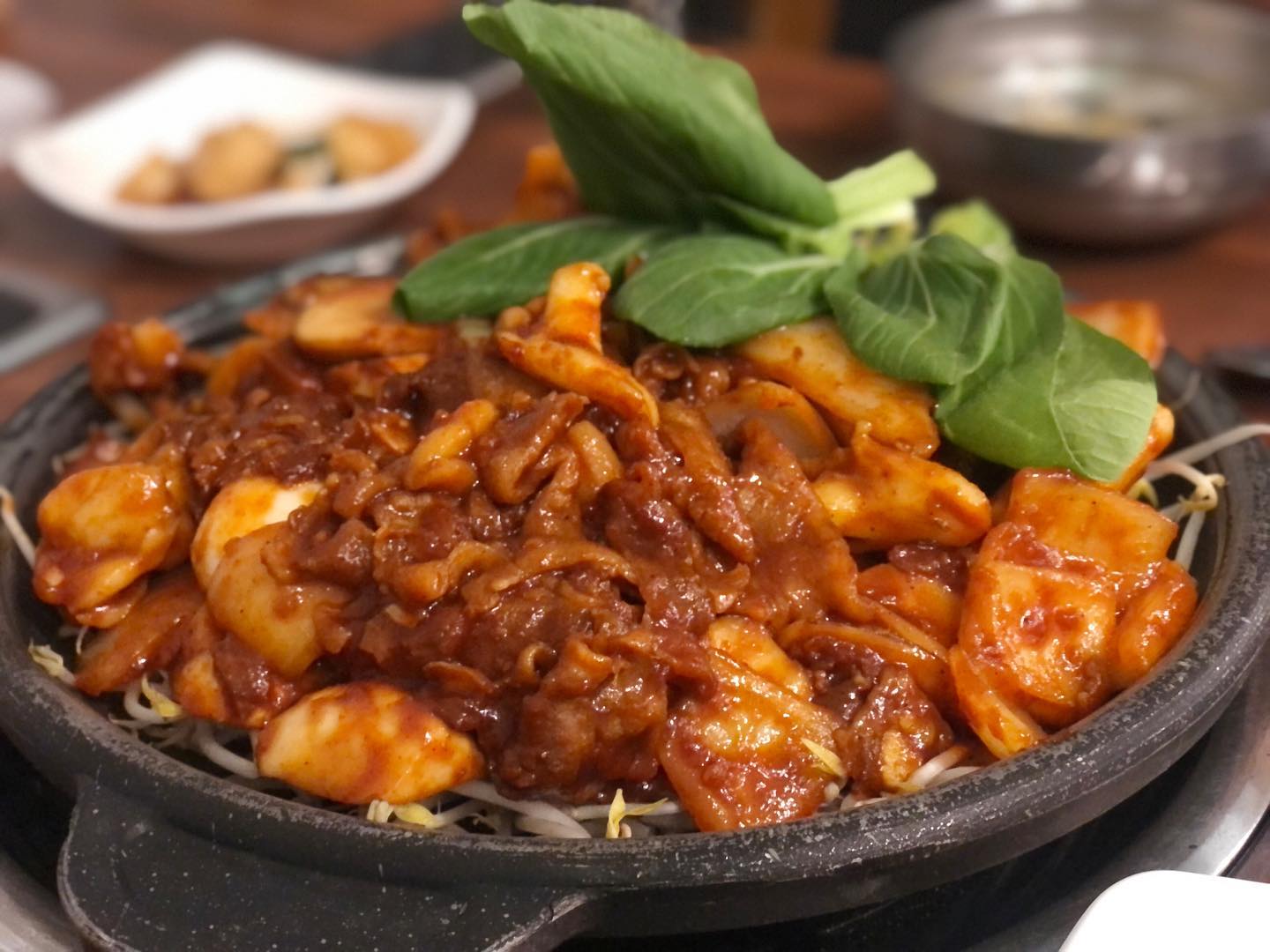 문덕에 위치한 아리아 갑오징어
구.막창도령 올만에 맛나게 흡입.
이날 회사서 별 별 일 다 있어서 스트레스 풀러갔는데 쇠주한잔 못해서 아숩.
그래도 머 어때?ㅋㅋ 잘 먹었음 된거지.
#포항맛집  #문덕맛집 #아리아갑오징어 #메가박스맛집