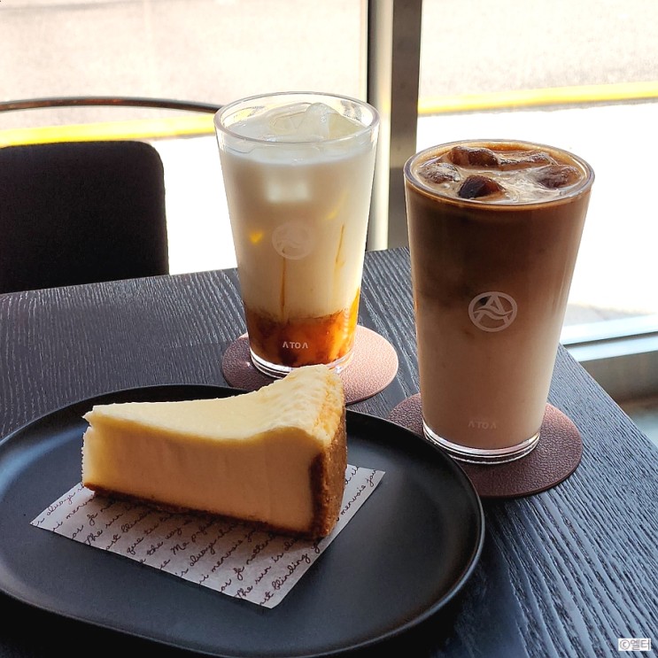 교대역 카페 큐브라떼와 치즈 케이크가 맛있는, 에이투에이 커피