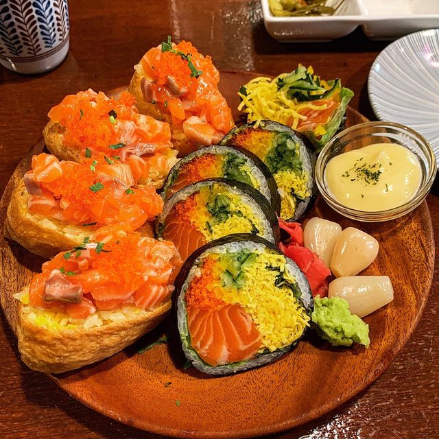 연댕_먹스타 on Instagram: "“익숙한데 색다른 느낌의 연하동” 안녕하세요~ 드디어드디어 오랜만의 먹스타입니다!!!!! (위궤양)상태가 많이 호전되어 죽-일반식(한식)만 먹다가 최근에는 밀가