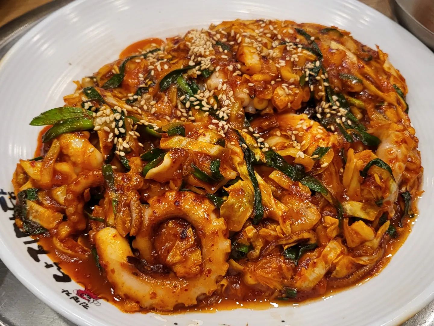 .
#김명자낙지마당
주문하면 5분만에 뚝딱
맛있지만 화끈하게 매운맛이 아니라
살짝 아쉬웠당