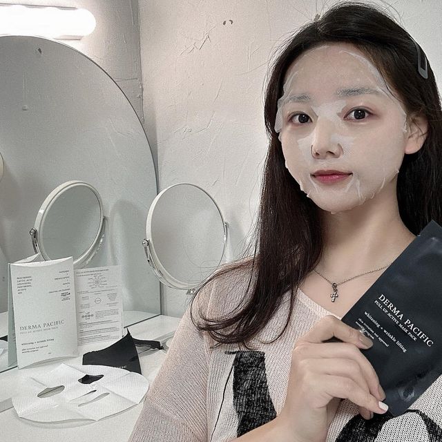@yejuda_kiki on Instagram: "환절기에 멀쩡하던 피부 저만 뒤집어지나요😣? 속건조에 화장 갑자기 떠서 스트레스에 갑자기 피부 진짜 맘에 안들었거든요?? 대구 여행가기전 리프팅,진정,미백갖춘
