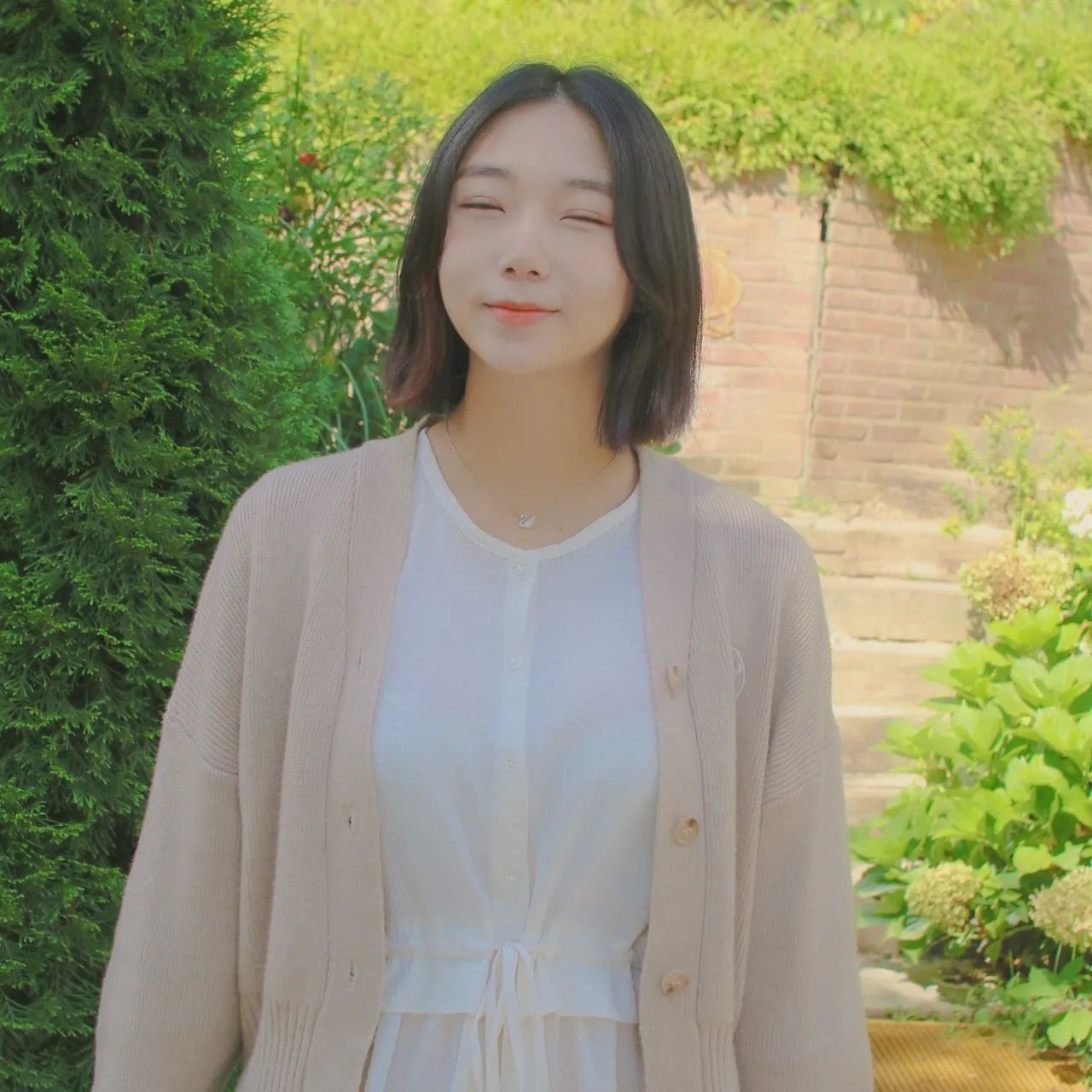 가을의 시작~🍂🍁 
이쁜 가디건 하나 입고 카페에서 데이트 어떠세요? ☕️

더 자세한 내용은 피드에 있는 블로그 확인해 주세요 ❤️ 

#북한강대너리스 #대너리스 #북한강데이트 #카페데이트❤️