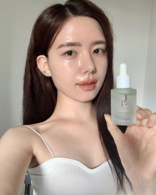 𝘴𝘶𝘦𝘺𝘦𝘰𝘯, 💎🤍💎🤍💎 on Instagram: "#협찬 락앤라쿠에서 출시된 락앤라쿠 트리플 블랑쉬 앰플 사용해봤어요. 이 제품은 3층 구조로 되어 있는 획기적인 기술력으로 탄생한 제
