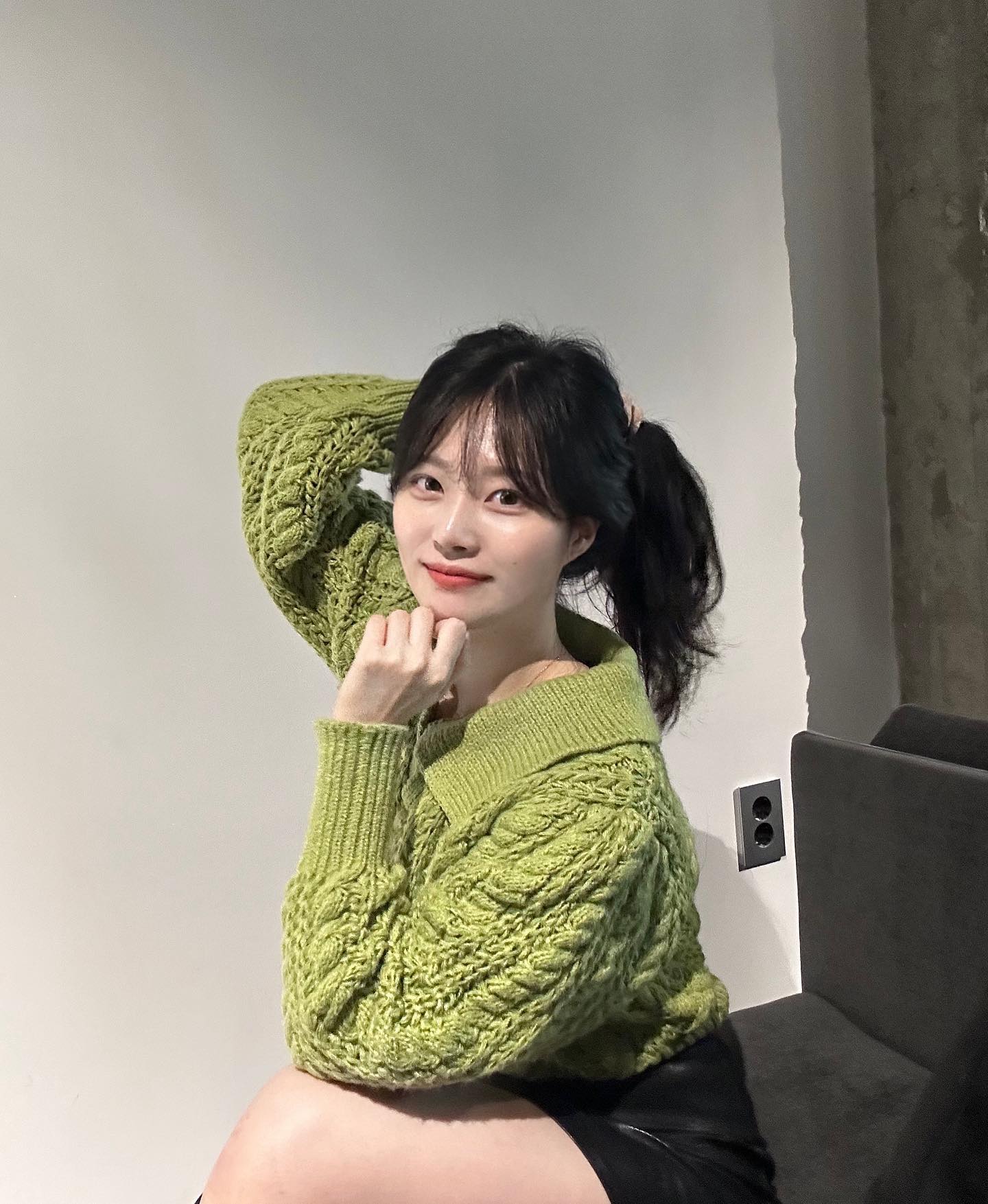 후회할걸 알면서도 계절마다 잘라보는 앞모리