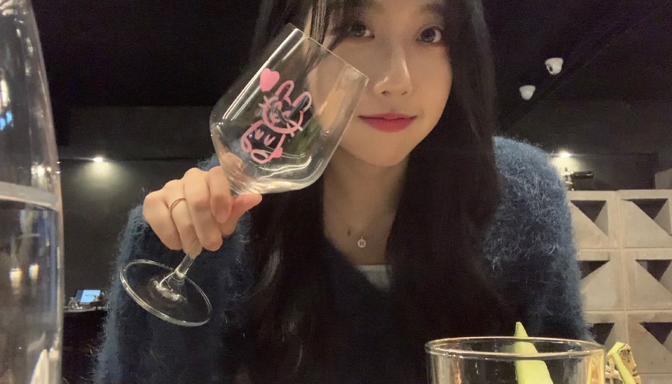 제 토끼 제법 귀엽지 않나요? ꪔ̤̫