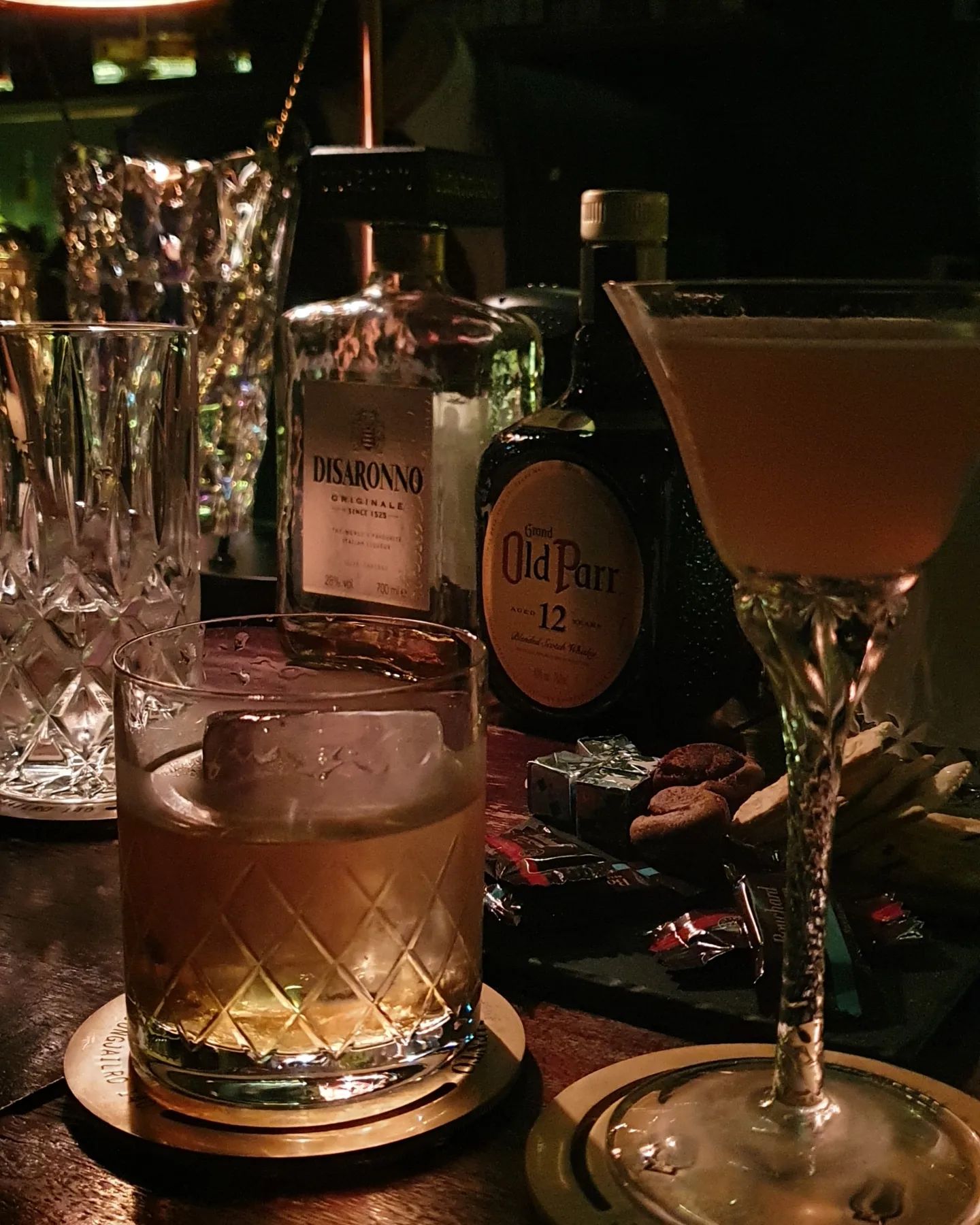 🥃
슨상님덜 잘 만나서 1년 새 취향 씨게 바뀐 편
근데 아직 뭐가 뭔지 잘 모름 허허
#themomento #또모멘토 #whisky #cocktail