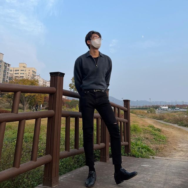 元 on Instagram: "#협찬 #제품제공 간지나는 무테안경 #글라스디 에서 제공받았습니다 👓 데일리룩에 포인트 주기 딱이네요! #안경 #무테안경 #남자안경 #안경코디 #남자코디 #남자헤어스타일 #