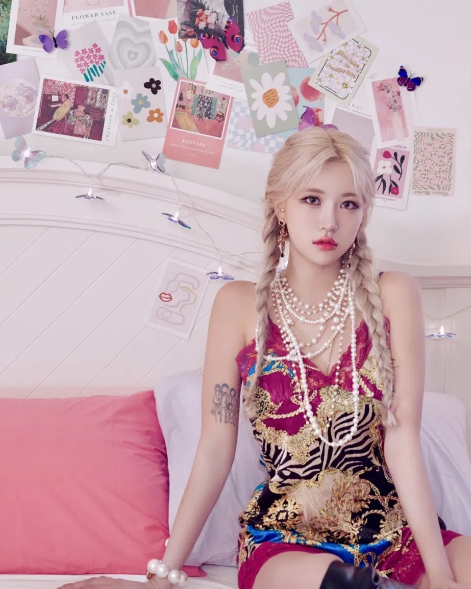 SIA JIWOO's 1st Digital Single
"Do It My Own Way" 
D.I M.O.W (Feat.$ÜN (썬))

작사 작곡 편곡 참여했습니당
함께하신 모든 형제님들 다들 수고하셨습니당!!! 많관부!!