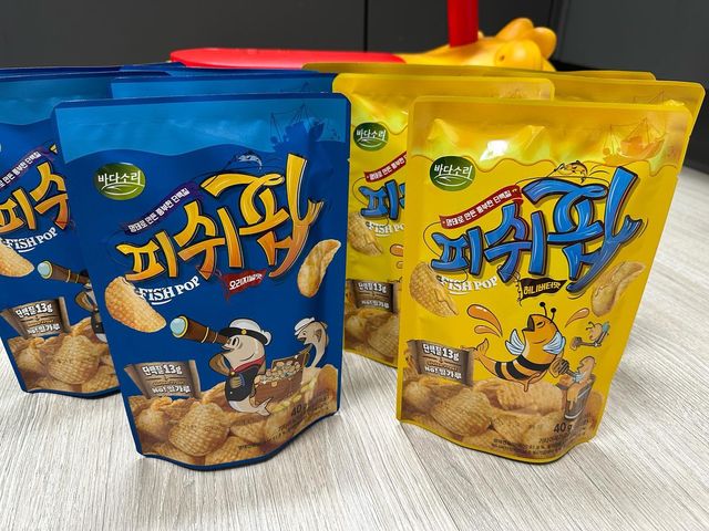 우주 ♥ on Instagram: "#협찬 나보다 우주가 더 잘먹는거 실화… 원래 어포 좋아하는데 이건 뭐 당연 1등 맛👍🏻 계란 2개를 먹는 것과 동일한 단백질 함량으로 다이어터에겐 건강한 간식!