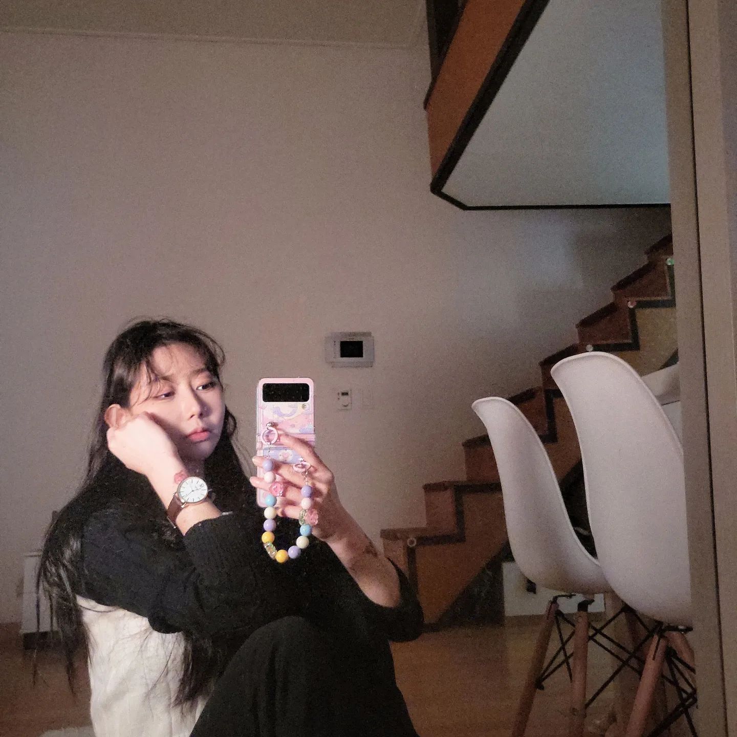 데일리로 착용하기 좋은 토르소 남성시계🕖

유행타지않는 심플한 디자인이라 데일리로 아무옷에나 착용하기 좋은 제품 인거 같아요!

시계 6시 방향에 캘린더 표시가 가능한게 너무 편리...💜
컬러는 총 3가지며, 제가 착용한 컬러는 다크브라운 컬러💜

T101M-RS-L 도로스 데이트 워치 남성 가죽 밴드 시계
https://www.musinsa.com/app/goods/2795730

.
.
.
.
.
.
.
.
.
.
.
.
.
.
.
.
.
.
.
#도로스데이트워치남성가죽밴드시계 #광고 #체험 #협찬 #토르소 #torso #토르소손목시계 #토르소시계 #손목시계 #아날로그시계 #시계 #watch #ootd #남성시계 #남자시계 #남자선물 #남자손목시계 #남친선물 #기념일선물 #가죽시계 #쿼츠시계 #시계추천 #남자시계추천 #맞팔 #데일리 #오늘의훈녀 #선팔하면맞팔 #감성 #일상 #패션