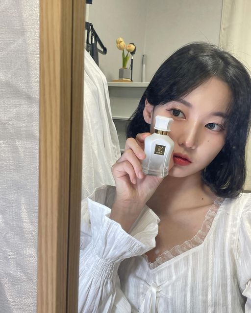 김현수 on Instagram: "📍#광고 [Scelmar 셀마르 오드퍼퓸 몽 리스] 향수만 뿌리면 항상 머리가 아파서 향수를 전혀 좋아하지 않던 저에게 편견을 완전히 깨준 셀마르 몽리스 ,, 제품을 받고
