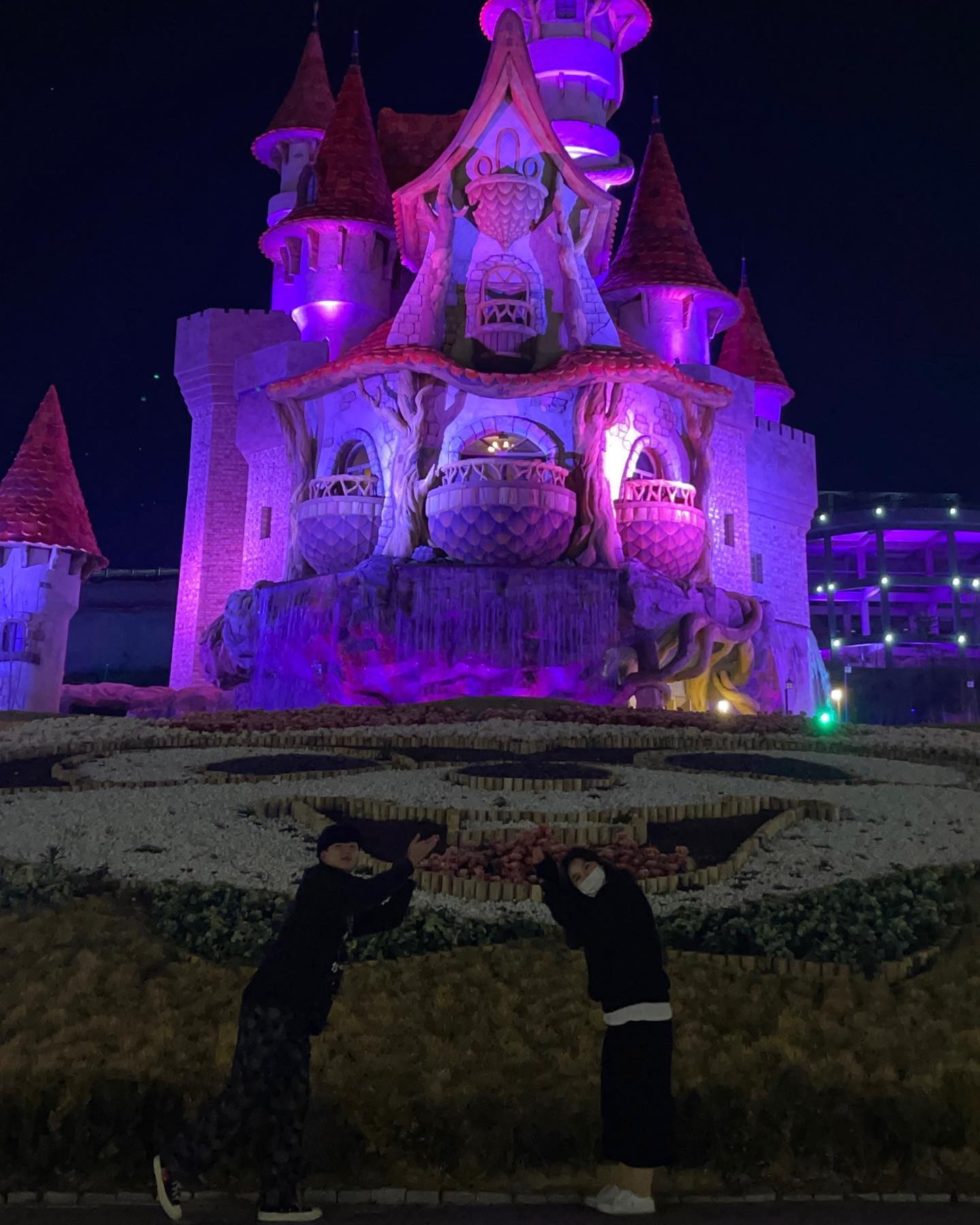 놀이동산 마지막 손님 🎡