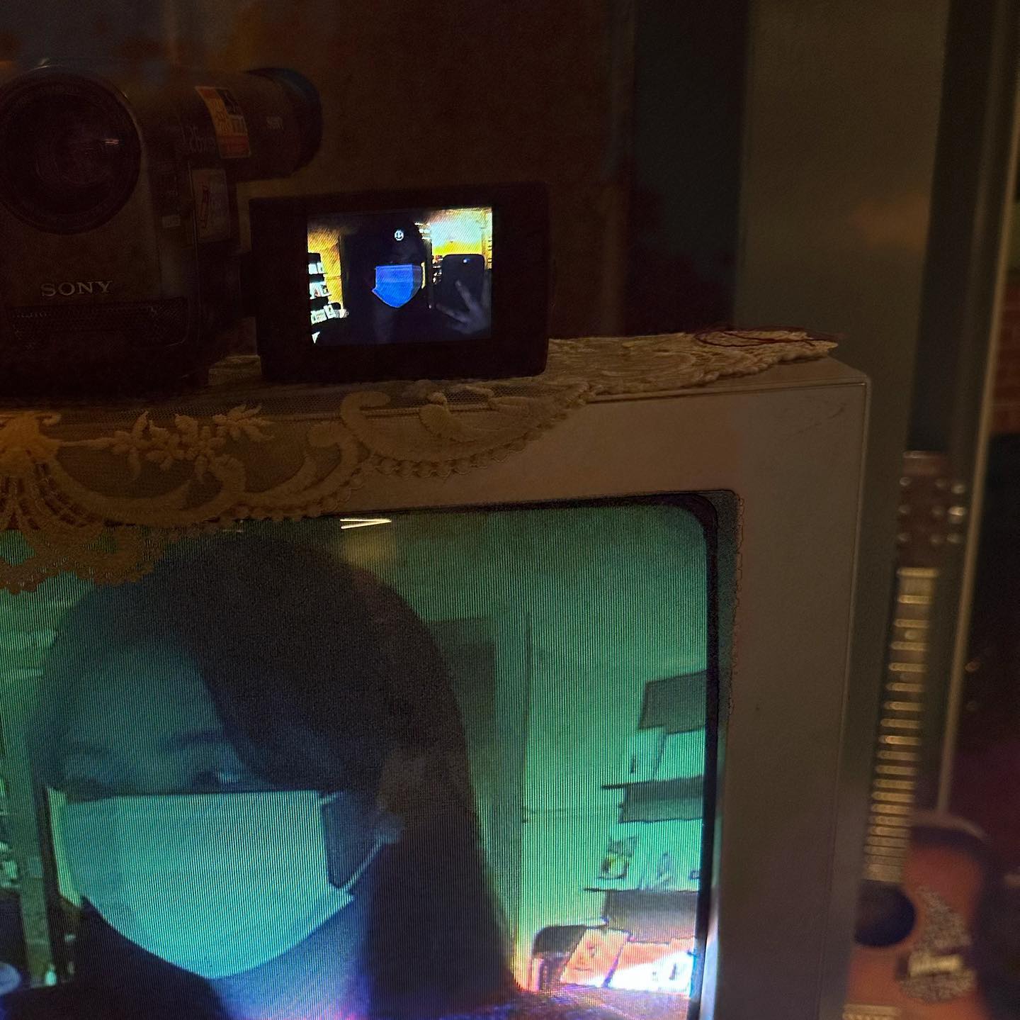 📹