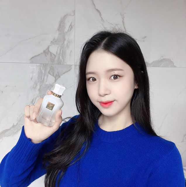 𝐇𝐚 𝐉𝐞𝐨𝐧𝐠 𝐘𝐮 하정 on Instagram: "🤍[셀마르 오드퍼퓸 몽 리스]🤍 시간 지나면서 은은하게 풍기는 향이샤워하고 난 직후 느낌ㅎㅎ 취향 안타고 깔끔하고 부드러운 향이