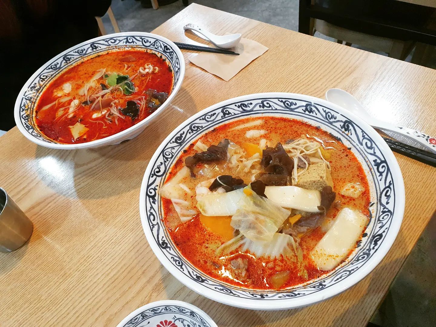 #미친양 의 #마라탕 #맵부심 #양고기 #중국당면 #필수 #스트레스해소 #떡 #중식 #식사 #저녁추천 #미안해 #내위장 #버섯 #백탕 #모기버섯 #한국음식 #한국식 #음식 #like #food