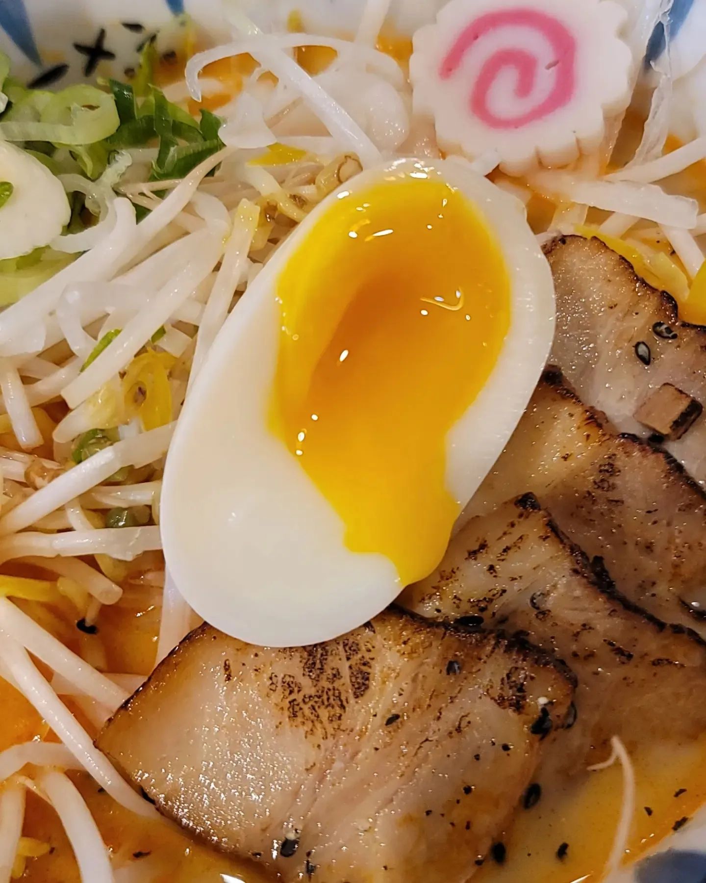 사당역 호시라멘 돈코츠라멘, 만두튀김, 닭껍질교자
#라멘 #일식맛집 #일식 #만두 #교자 #먹방 #먹스타맞팔 #먹스타 #맛스타그램 #맛집 #일상 #데이트 #맞팔