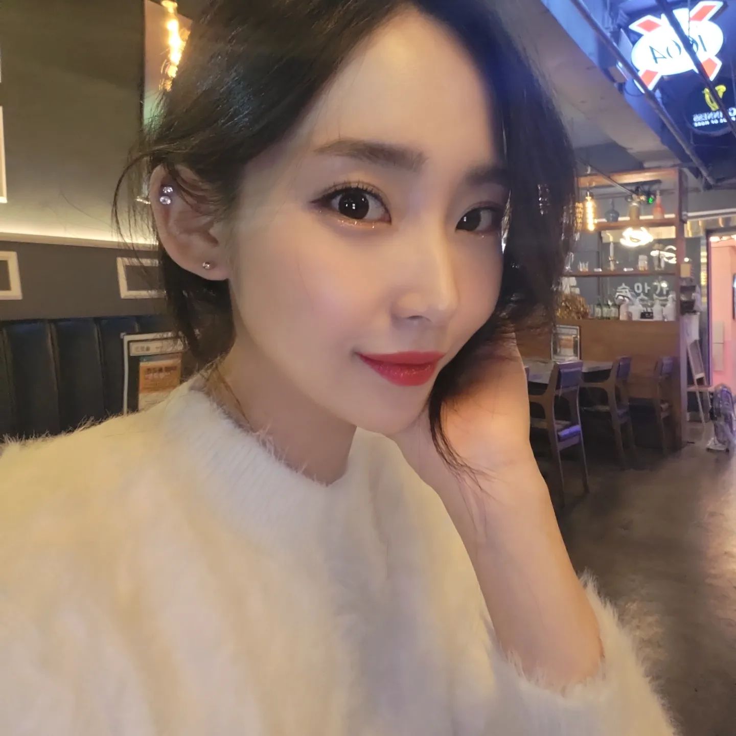⠀
얼마나 좋은일이 생기려고
이렇게나 정신이없는지..ㅋㅋㅋㅋㅋ
아무튼 여전히 잘먹고 잘살고있다는
#생존신고#셀카 #tmi 🤍