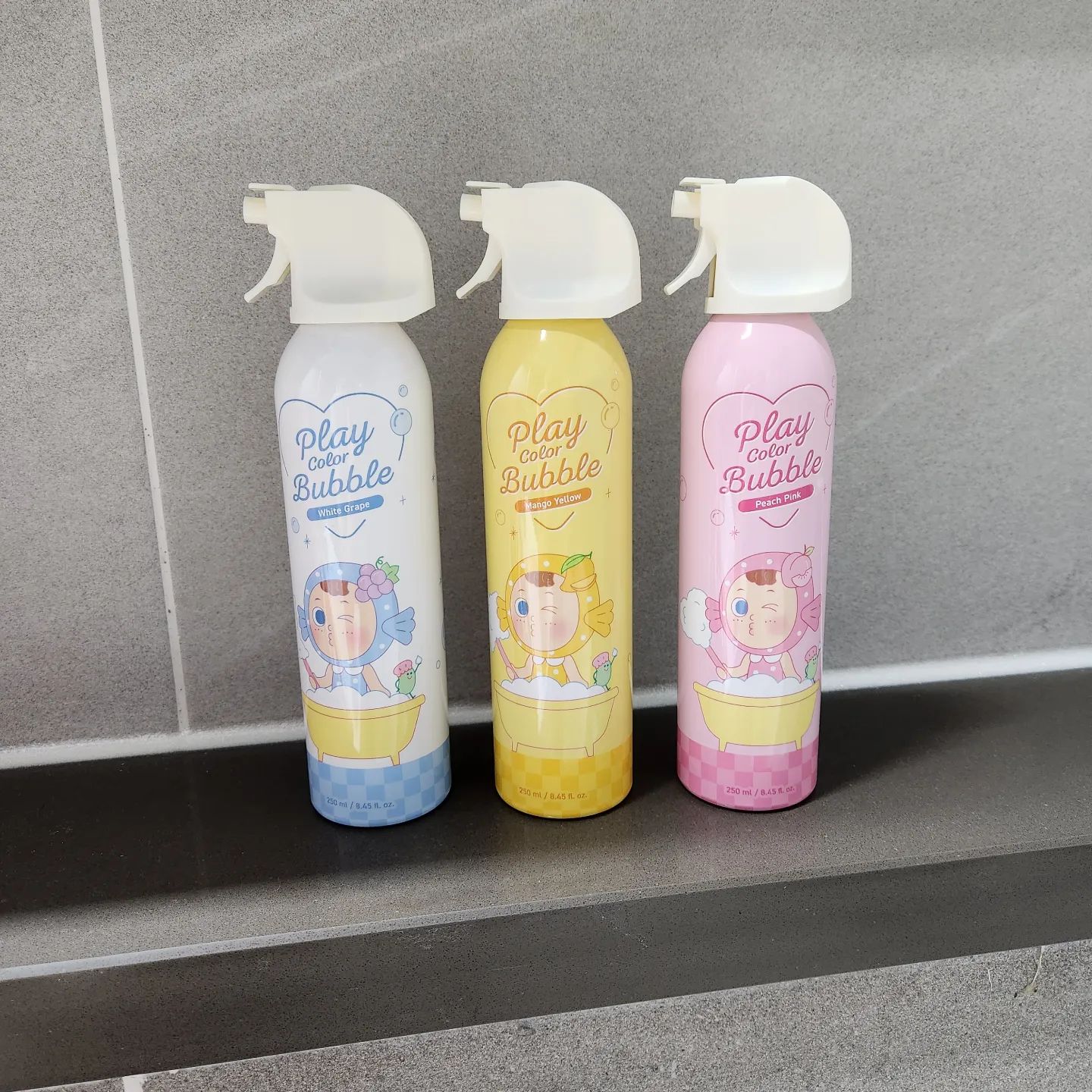 #협찬

함소아 플레이 컬러 버블 3종세트

요즘 통목욕 하는거 좋아하는 남매🛀
오늘은 풍성한 거품까지 추가해서
신나는 아기거품목욕해주기!

쫀쫀하고 풍성한 버블이 가득-!
세가지 달콤한 향기가 솔솔~
코코넛 유래 착한 버블, 
천연유래로 안심하고 사용가득하구
피부자극 0.00 저자극 테스트까지 완료-

올인원 클렌저라, 거품놀이후 물로만 헹구어주고
머리만 감겨주면 목욕 끝!! 진짜편해😇

함소아 플레이 컬러 버블 덕에
간편하게 목욕 끝😆👍

#함소아플레이버블#함소아플레이버블
#함소아플레이컬러버블3종#함소아화장품
#함소아목욕놀이#버블스프레이#어린이바디워시
#아기거품목욕#유아버블클렌저
#크리스마스어린이선물#어린이크리스마스선물
#유치원크리스마스선물