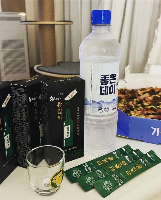 𝑫𝑨𝑺𝑶𝑴 on Instagram: "#광고 [황칠코리아]황칠타 🏷@hwangchil_korea 🌳나무계에 인삼❕ 인삼나무라는 별칭을 가진”황칠나무” 만병통치약이라는 학명을 가지고 있어요👍 20년 이상된