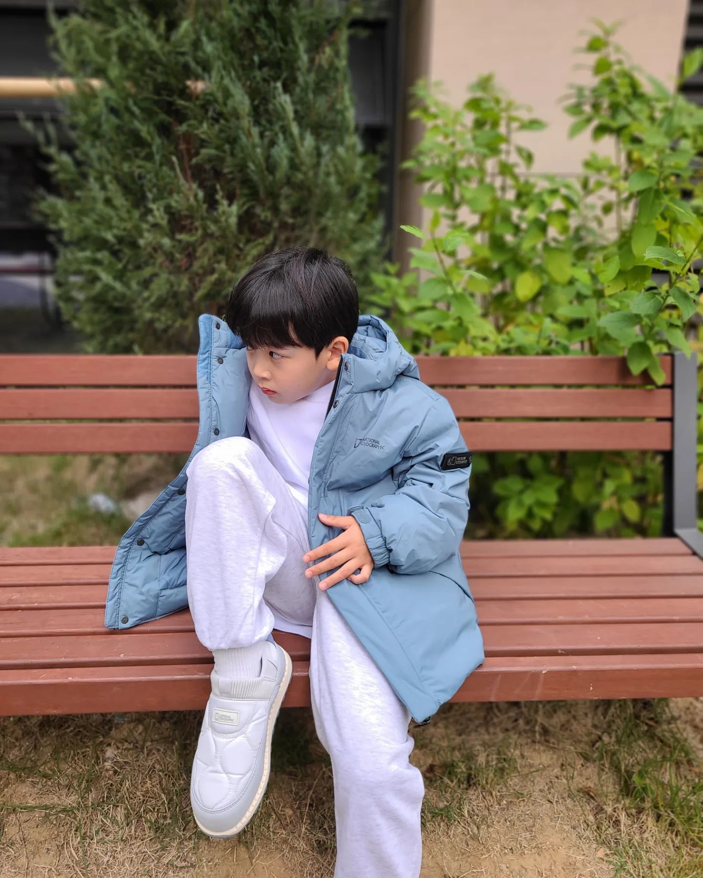 #광고

이번주는 정말 가을의 막바지인가봐요🍂 
다음주부터 영하로 떨어진다니..🥶

워니는 내셔널지오그래픽키즈
따뜻하고 가벼운 씬 다운점퍼와 
기모안감 퀄팅 소재 방한화로 
미리미리 월동준비 완료 ✌️

겨울아 어서와 🌬

ng_apparel.kids

#내셔널지오그래픽키즈 #내셔널지오그래픽

#키즈패딩 #키즈다운자켓 #키즈아우터 #키즈신발 #키즈방한부츠 #키즈패딩부츠 #키즈방한화 #주니어부츠