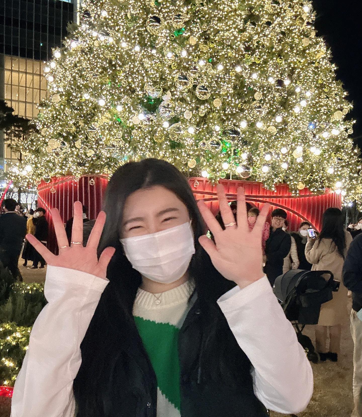 🎄Happy Christmas🎅🏻
.
.
.
#2022_11_26
#lotteworld #lottetower #christmas #christmastree