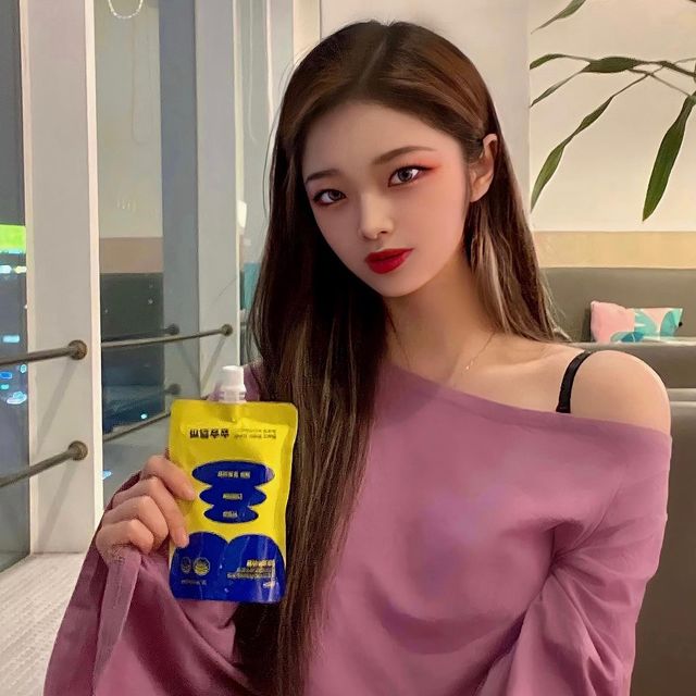 이희아 on Instagram: "#광고 @poopoo_zalssa_official 💙 푸푸잘싸 (텀블러+엽서+스티커+쇼핑백) 💙 다이어트하는 분에게 추천드리는 달달한 사과맛 다이어트 음료 ♥ 탄수화물을 지방으로 합