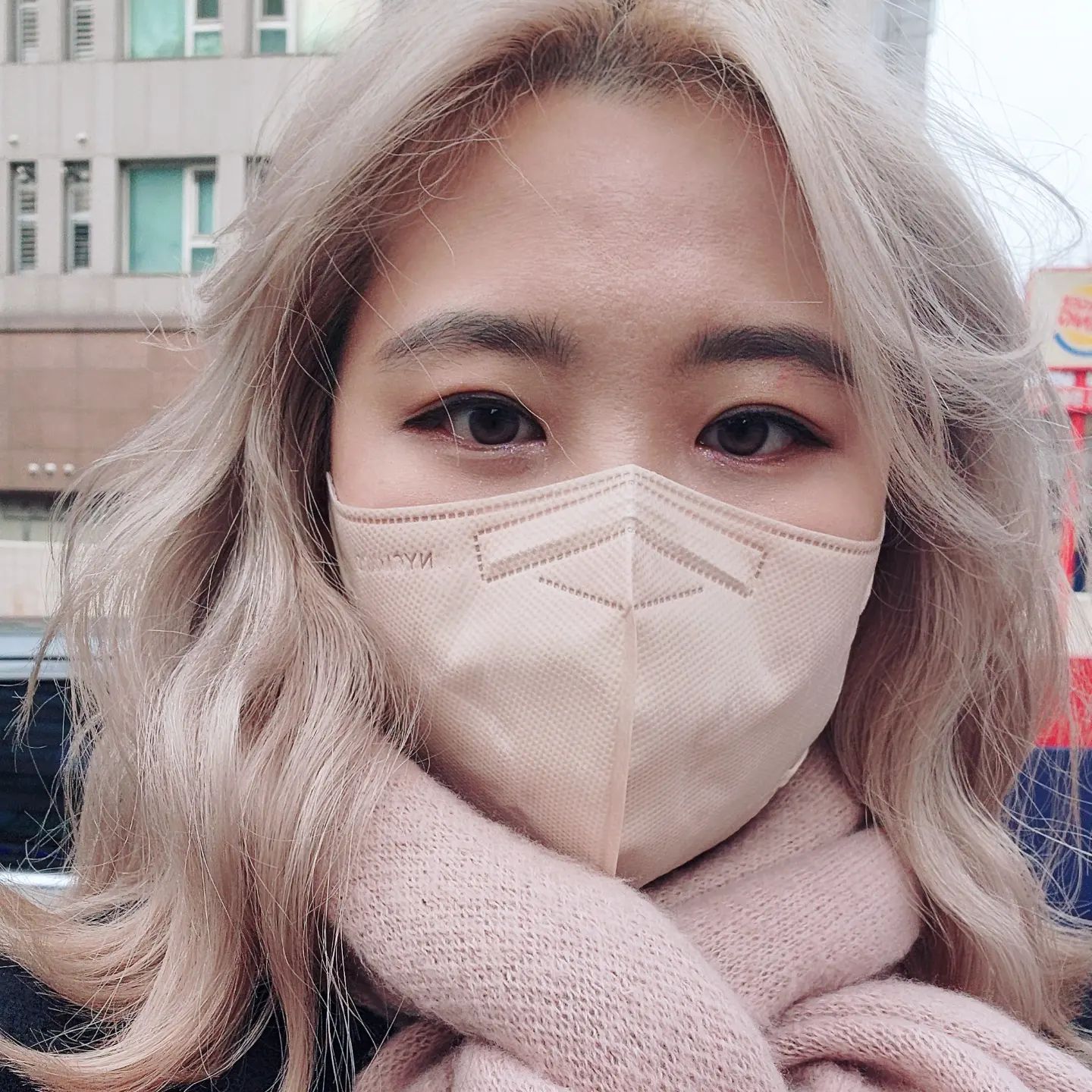 오늘 아주아주 중요한 #미팅
#힘들다 #피곤해 #사업 #30대
#감독님