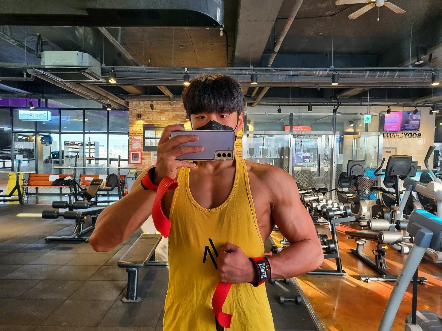 #오운완 등+후면측면어깨+이두💪
오늘 컨디션 좋아서 데드190 도전 했지만
실패....180에서 허리말려서 바로 포기 했지요😂

더 강해져서 다시 도전한다 데드190 딱 기다려👊
#운동일지 #운동기록 #운동소통 #운동하는남자 #운동하는여자 #운동스타그램 #헬스 #헬스타그램 #헬린이 #바디체크 #바디프로필 #눈바디 #일상 #좋아요 #좋아요그램 #좋아요반사 #좋아요테러 #좋반 #좋반테러 #선팔 #선팔맞팔 #맞팔 #맞팔환영 #맞팔해요 #셀피 #셀스타 #사진 #사진스타그램