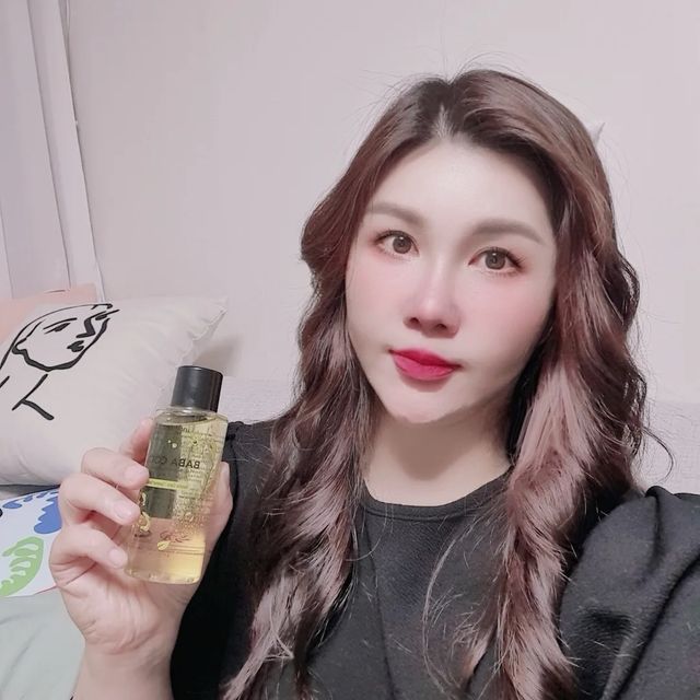 양비서 on Instagram: "#광고 . . 유럽에서 자연 친화적인 화장품으로 슬로우 코스메틱 제품으로 인증!! 바바쿨 향수 바디오일 코코넛-바닐라는 천연식물의 에센셜 오일을 원료로 한 향료와 5가