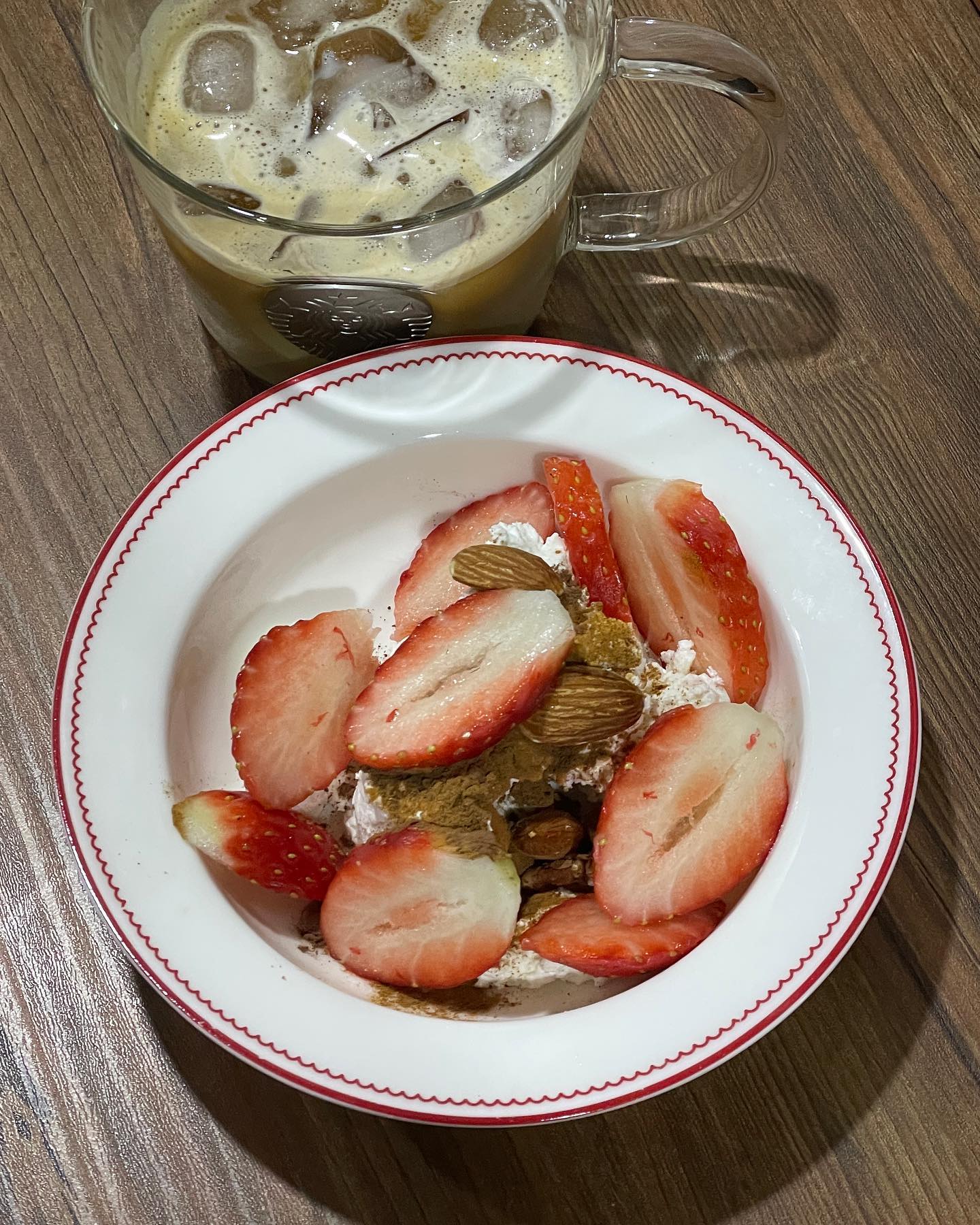-
돌아온 딸기 🍓
그릭요거트 추천받아요 !
.
.
.
#daily #enjoyurmeal_jane #식단공유
