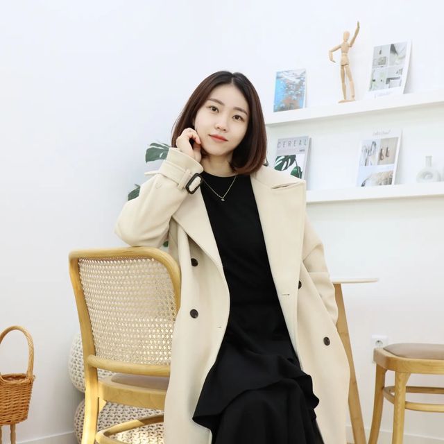 선화셋 선화선화선화 :) 가끔 내가 세명 이였으면 좋겠어☆ on Instagram: "#광고

흔하지 않은 디자인이라 더 이쁜
#아니아하이에 래피스 이블아이 펜던트 링크 체인 목걸이 골드

#925실버 에 골드색상으로 
블루아이의 큐빅 원석이 
포인트가 되어 더욱 특별한 느낌

어디에 착용해도 잘 어울리는 
세련된 스타일로 데일리아이템으로도 좋고 
적당한 길이감으로 
특별한날 다른 제품과 
레이어드 하기에도 좋아요

@aniahaie_kr

#협찬 #목걸이 #액세서리 #주얼리
#주얼리추천 #데일리템"
