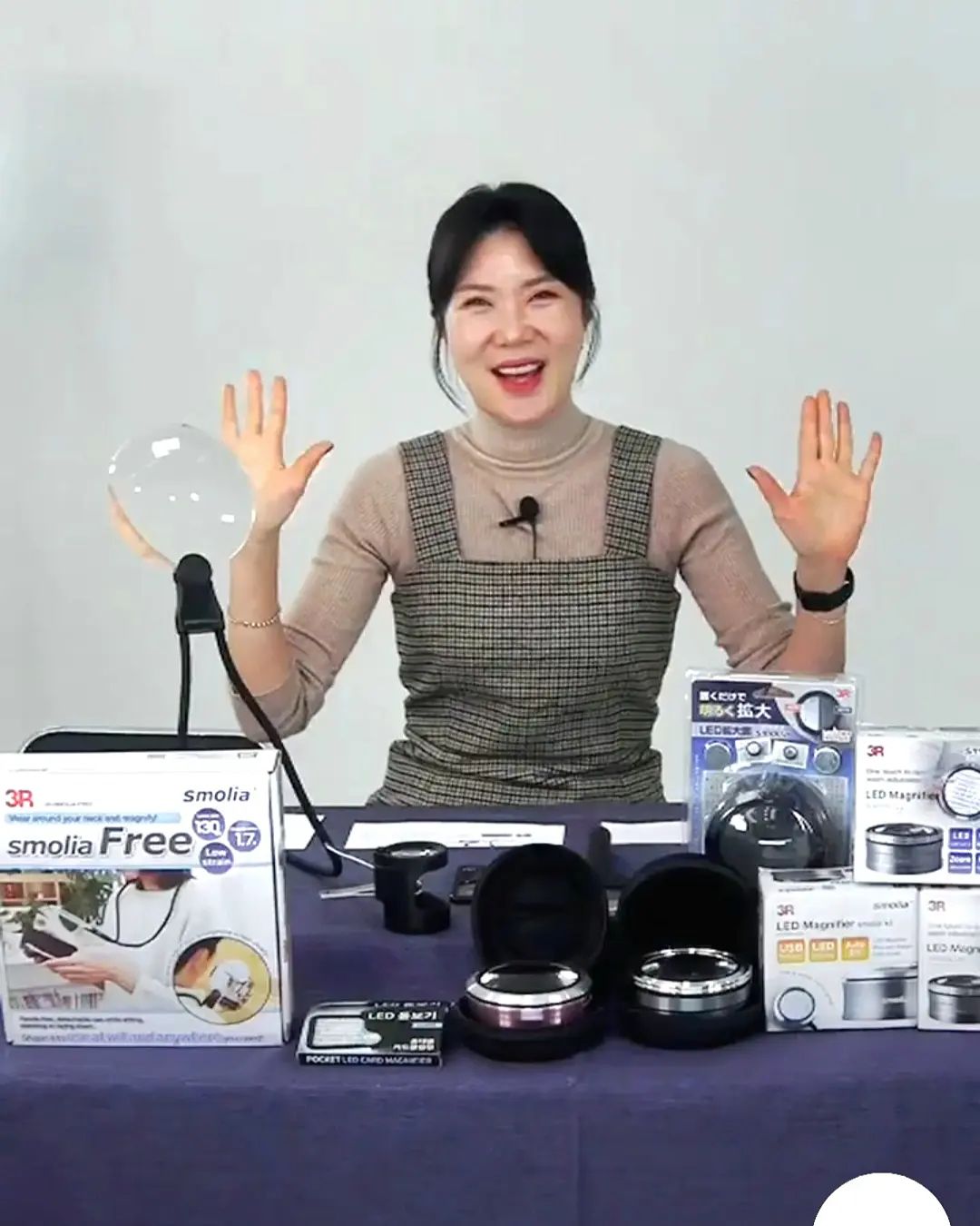 엠뷰라이브 x 신박닷컴 

이포즈는 시그니처 포즈인가요? 😁🤭🤭☺️

영상 캡쳐 하기 너무 힘들다요..ㅋ