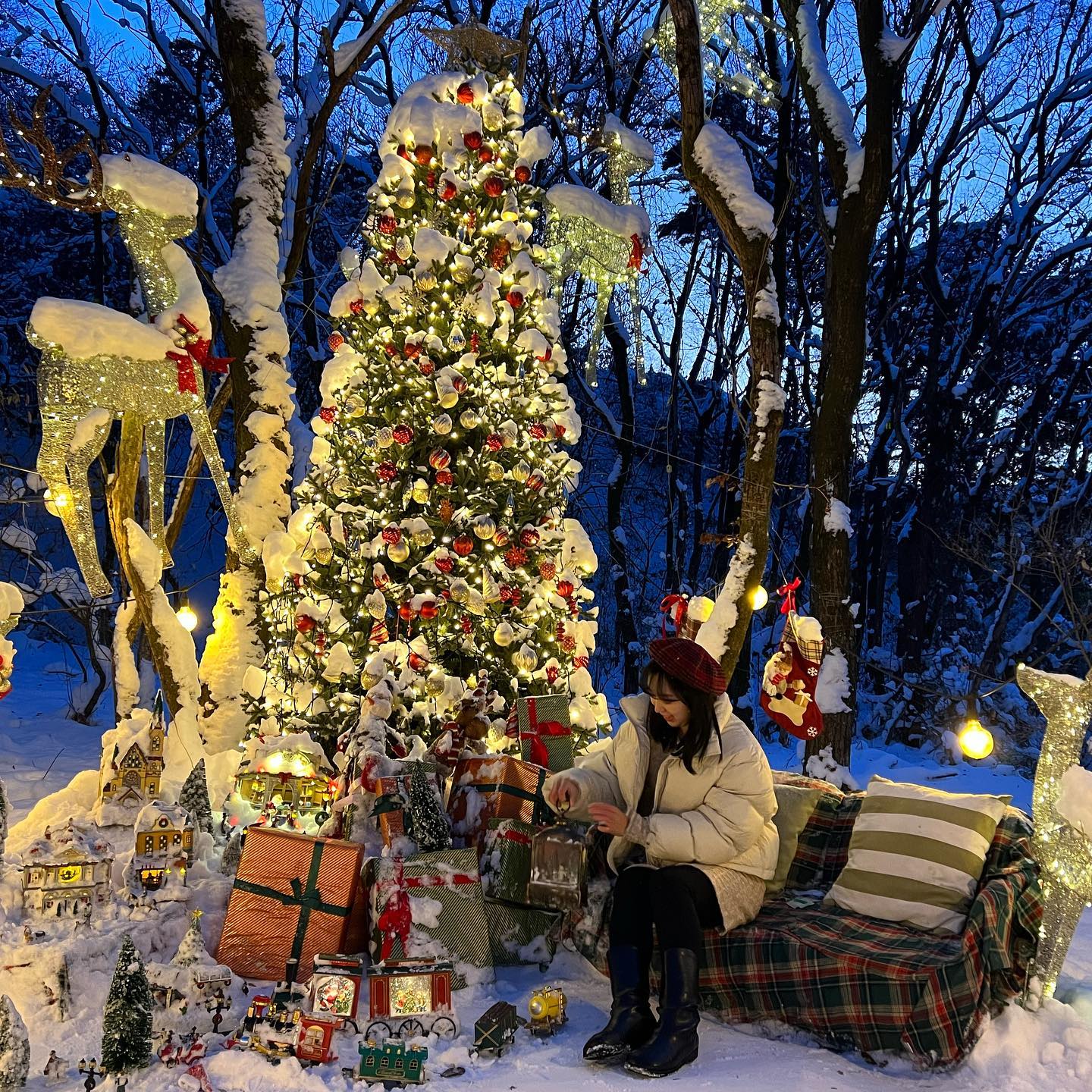 크리스마스가 좋아🎄❤️
강추위 뚫고 다녀온 공주 숲너울 카페
너무 예뿌쟈나 

#영하17도 #공주숲너울 #트리카페 
#크리스마스트리 #🎄