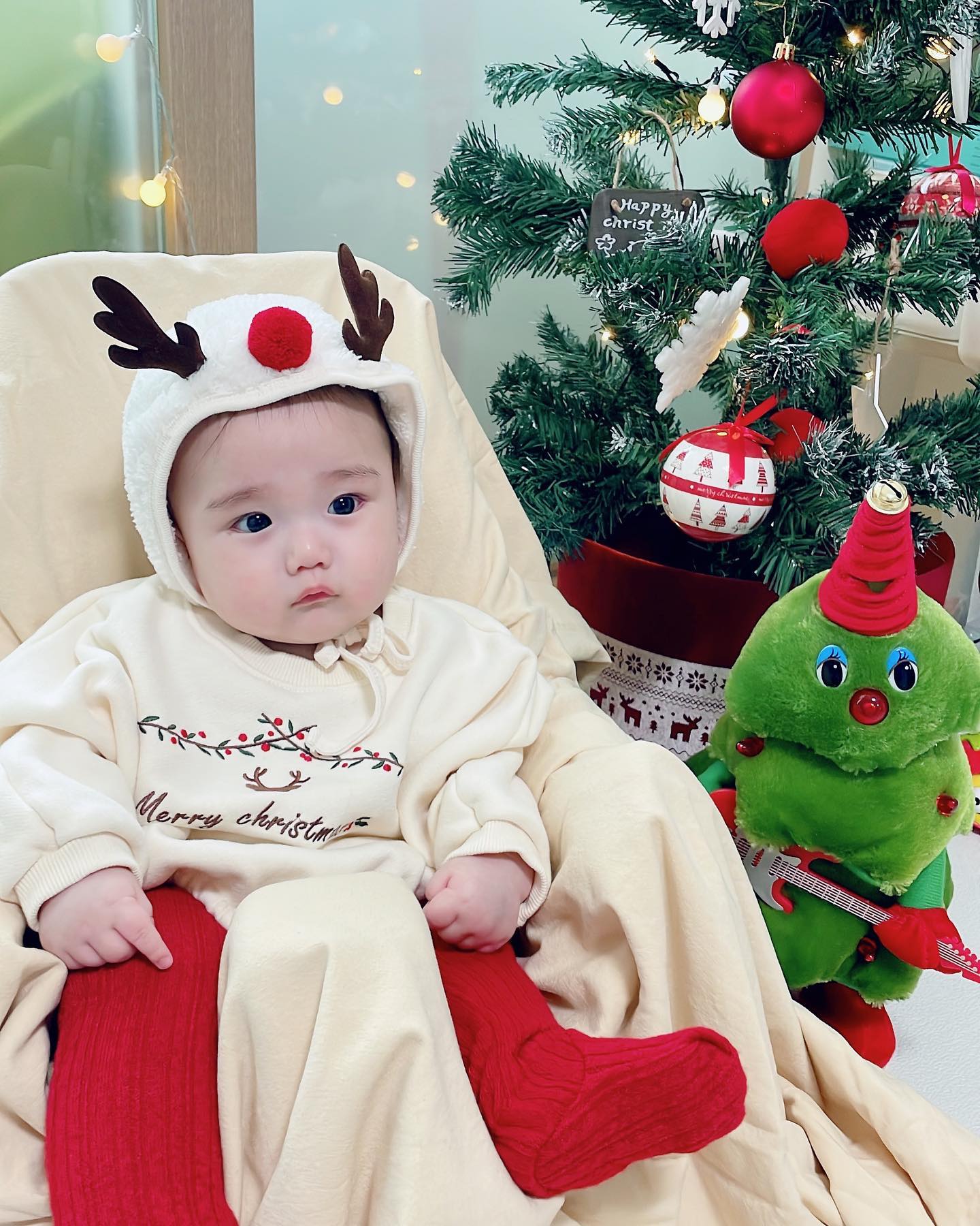 첫 크리스마스 기념!!!
메리크리스마스🎄🎄🎄
😍😍😍😍😍
#메리크리스마스 #해피크리스마스❤️ #우리애플이🍎