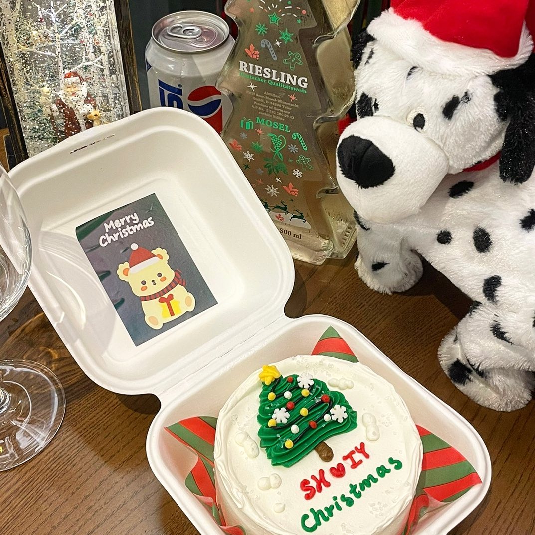 놀고 먹을 때가 좋았죠?🎅🏻
다가올 내년의 후폭풍도 벌써 기대되고😾
그래도 올해 마지막 월요일이다.
잘가라 월요일 너👋🏼
