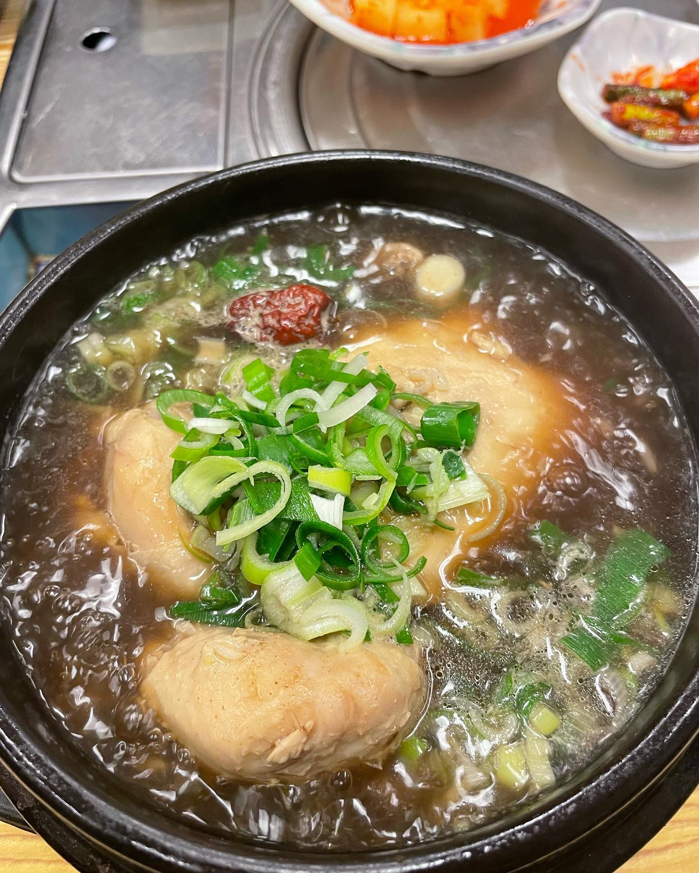 📍문정한방삼계탕

서울 송파구 법원로 114 지하1층 141호
*
*
#한방삼계탕#삼계탕#삼계탕맛집#문정동맛집#송파맛집#테라타워맛집#맛스타그램#먹스타그램#먹방#맛집추천 #맛집