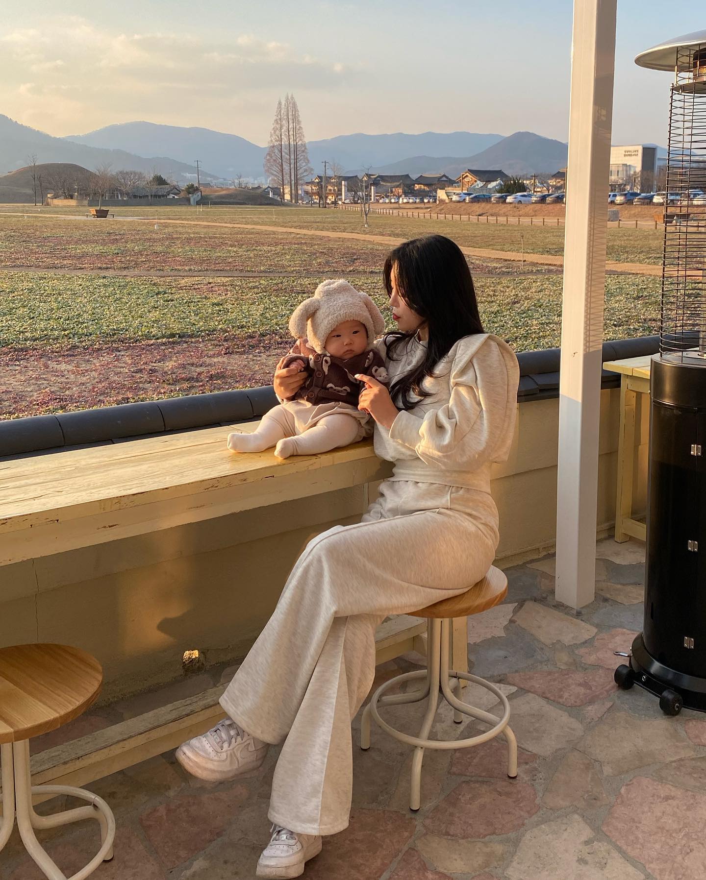 ♥️ 2022 연말결산 ♥️

공부 시험 취뽀 4개국12개도시 여행까지 
열심히 살았네 나 .ᐟ .ᐟ 🥹

내년에도 더더 열시미 살아야징 〰️〰️🫶🏻