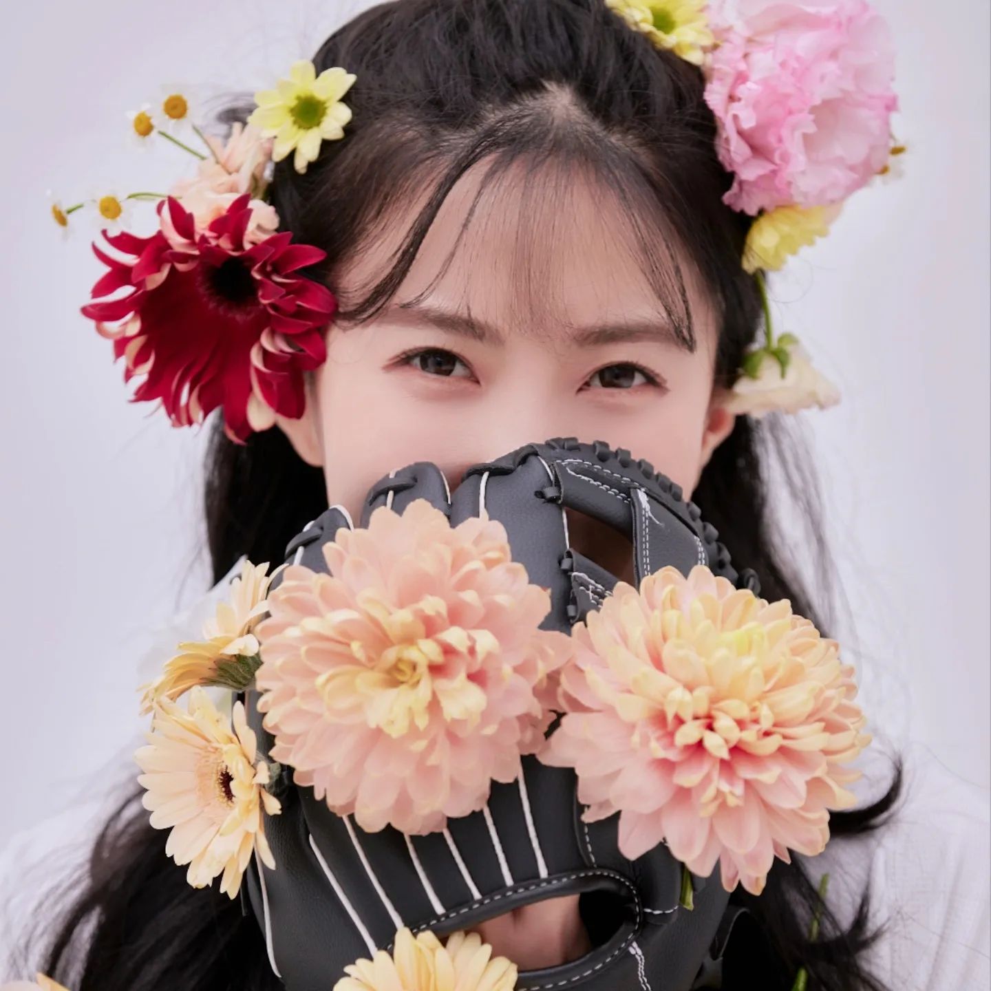 20대에 가장 좋아했던 것으로
마지막 20대를 기념하며 찍은 프로필인데...
어쩌다보니 내년에도 RE: 20대😂

22년도 기쁘고 즐겁게 보낼 수 있도록
곁에 있어주신 모든 분들 감사드려요🙏
23년도 잘 부탁드립니다💕

#goodbye2022 #happynewyear