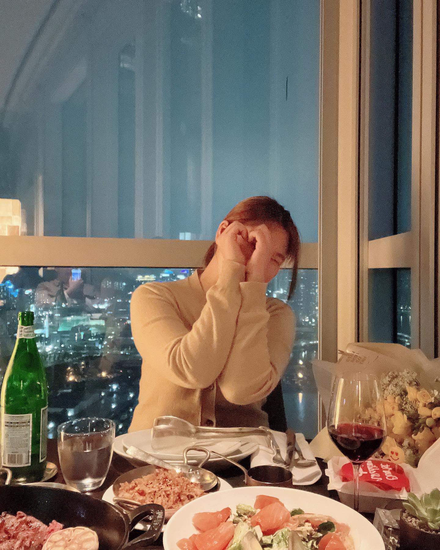 𝗛𝗮𝗽𝗽𝘆 𝟮𝟬𝟮𝟮 ෆ 
내년에는 더 열심히 살아야겠습니댜
새해 복 많이 받으세요♥️

𝑯𝒂𝒑𝒑𝒚 𝒏𝒆𝒘 𝒚𝒆𝒂𝒓