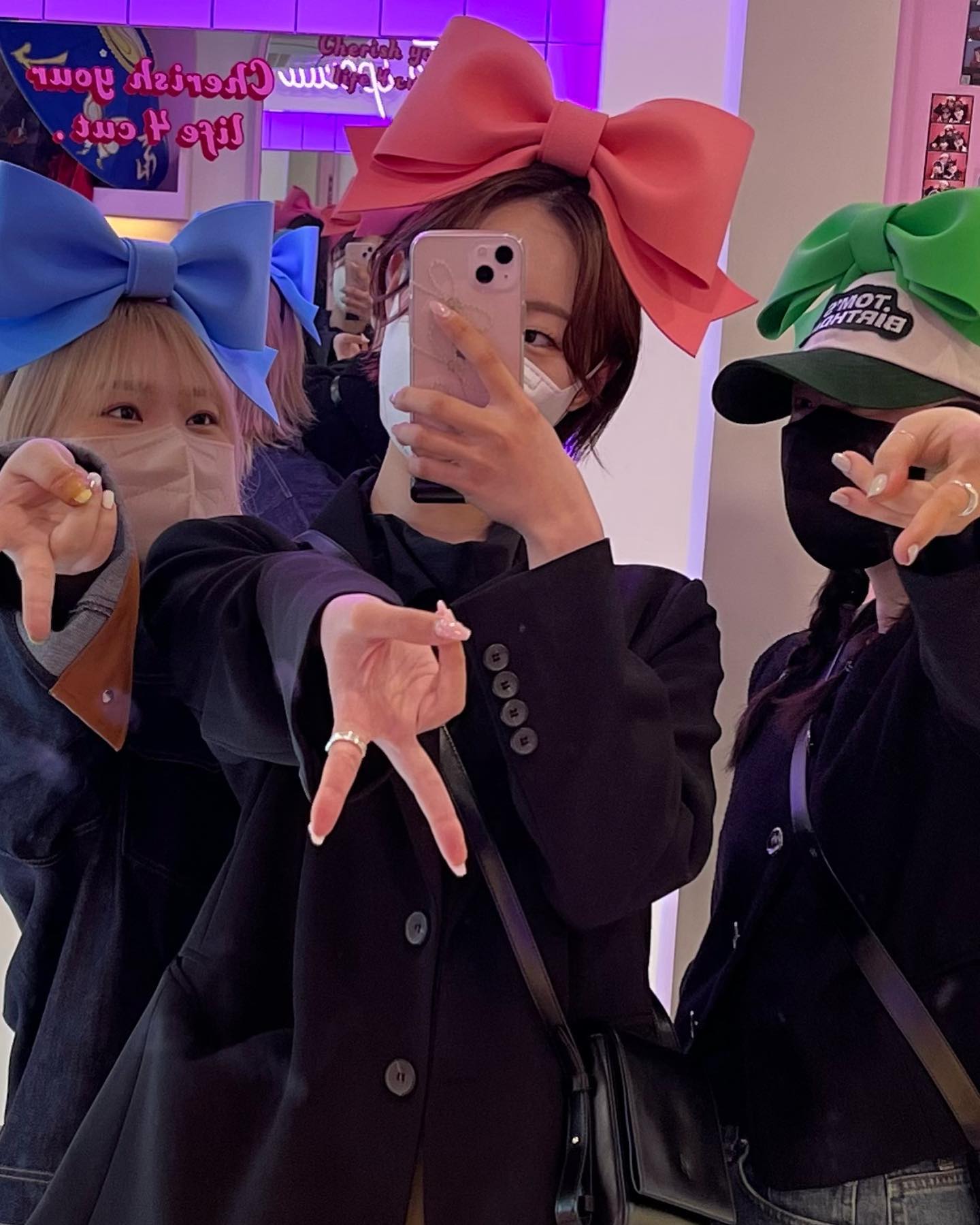 많은 사랑을 받았던 2022년 안녕👋🏻
더 행복 할 일만 가득할  2023년 안녕!🫰🏻