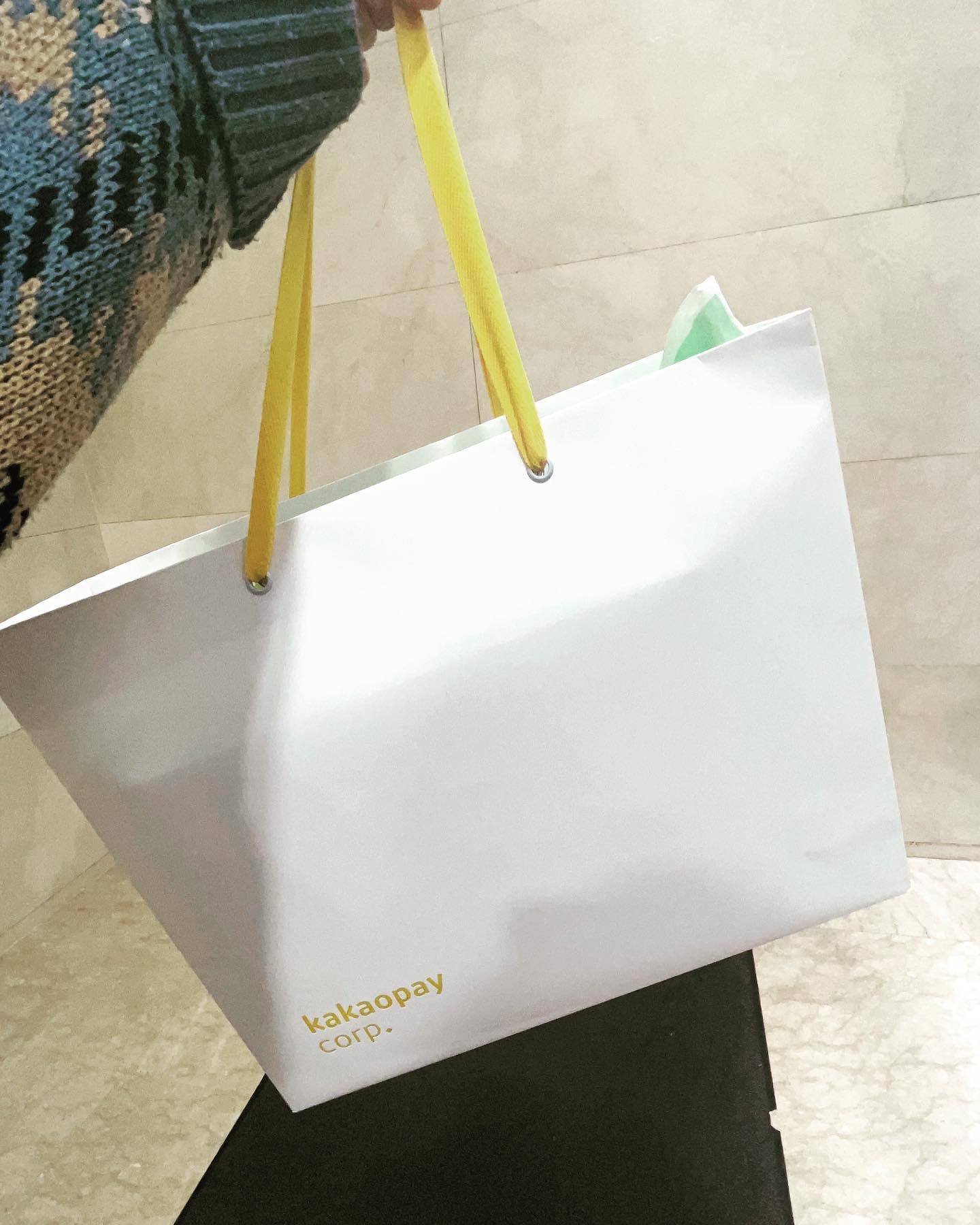 동생님의 깜짝선물🛍️

열일하라고 사준 마우스패드+2023 다이어리 캘린더 생일선물도 거하게 플렉스 해주고선 감동이야🥹🥹🥹

#카카오프렌즈
#임직원할인머시써
#이직선물