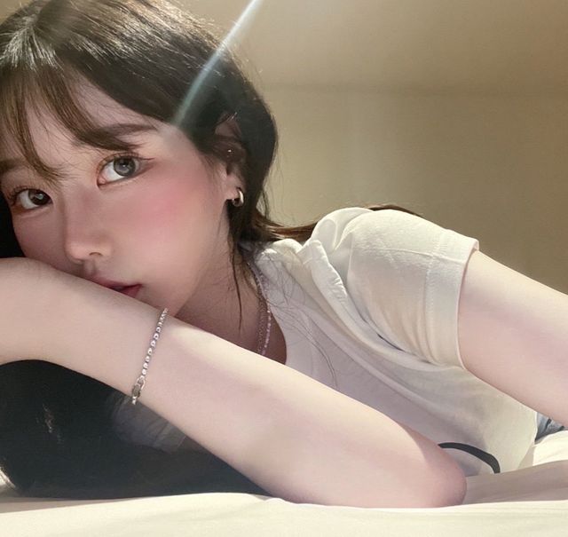 ෆ우지니 on Instagram: "ㄷㅓ워🫧"