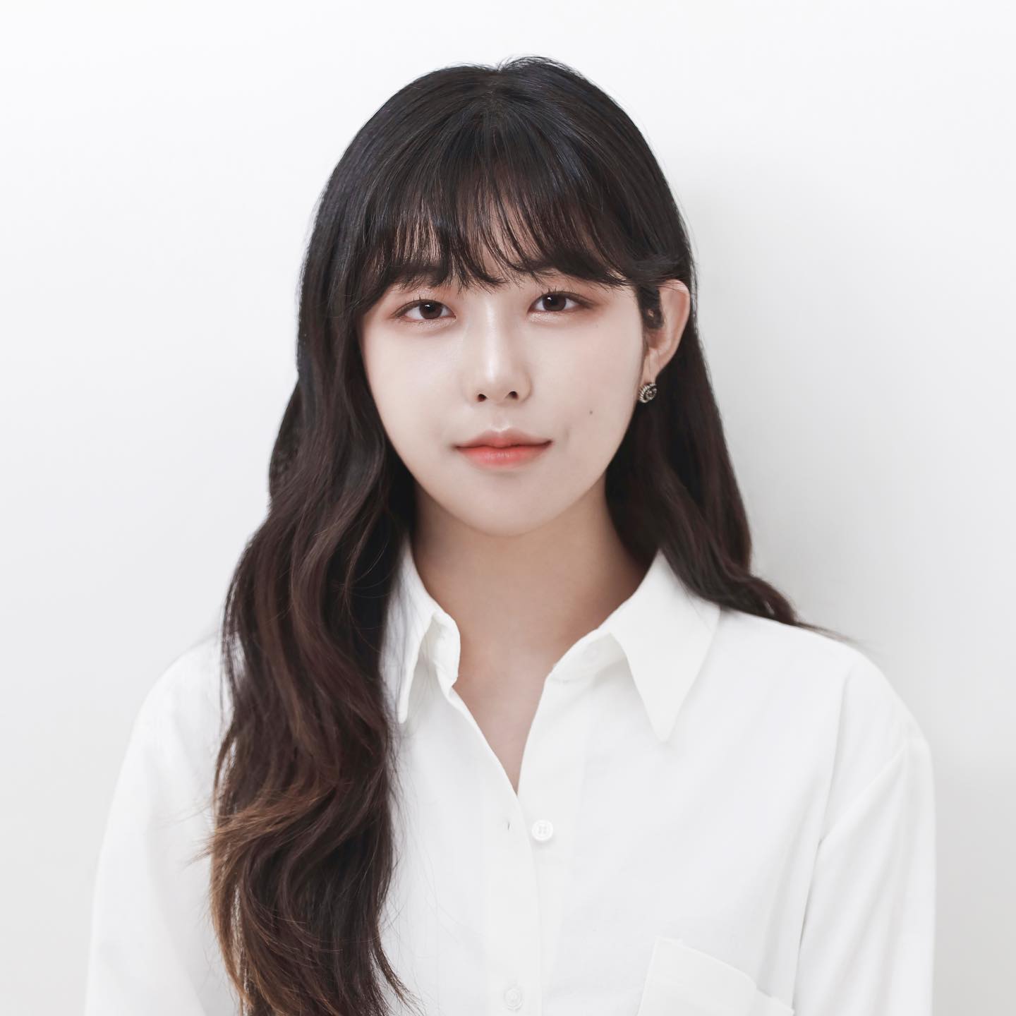 올해도 23살
작년에도 23살
재작년에도 23살
#빠른년생 #반오십 
.
.
#증명사진 #스튜디오 #스튜디오촬영 #스냅사진 
#프로필사진 #프로필촬영 #프로필