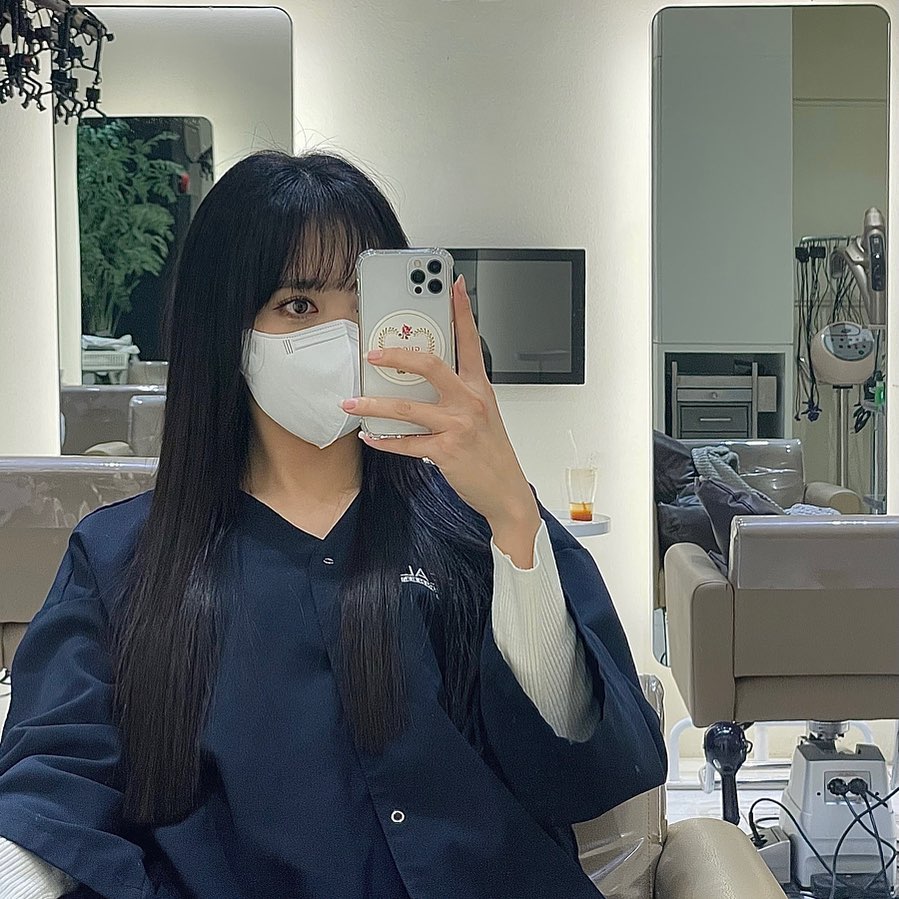 삭둑삭둑💇🏻‍♀️
결국.. 자르고 말았읍니다...