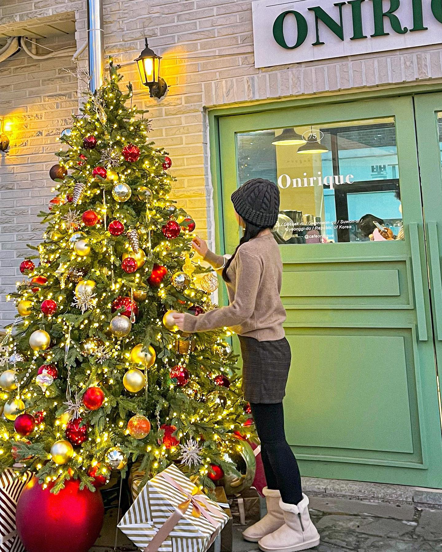 ⠀
트리맛집 #오니리크 🎄
외관은 마치 외쿡너낌,,🤍
애견동반도 가능해서 엣지와 함께
따뜻할때 가서 야외공간도 가봐야징-