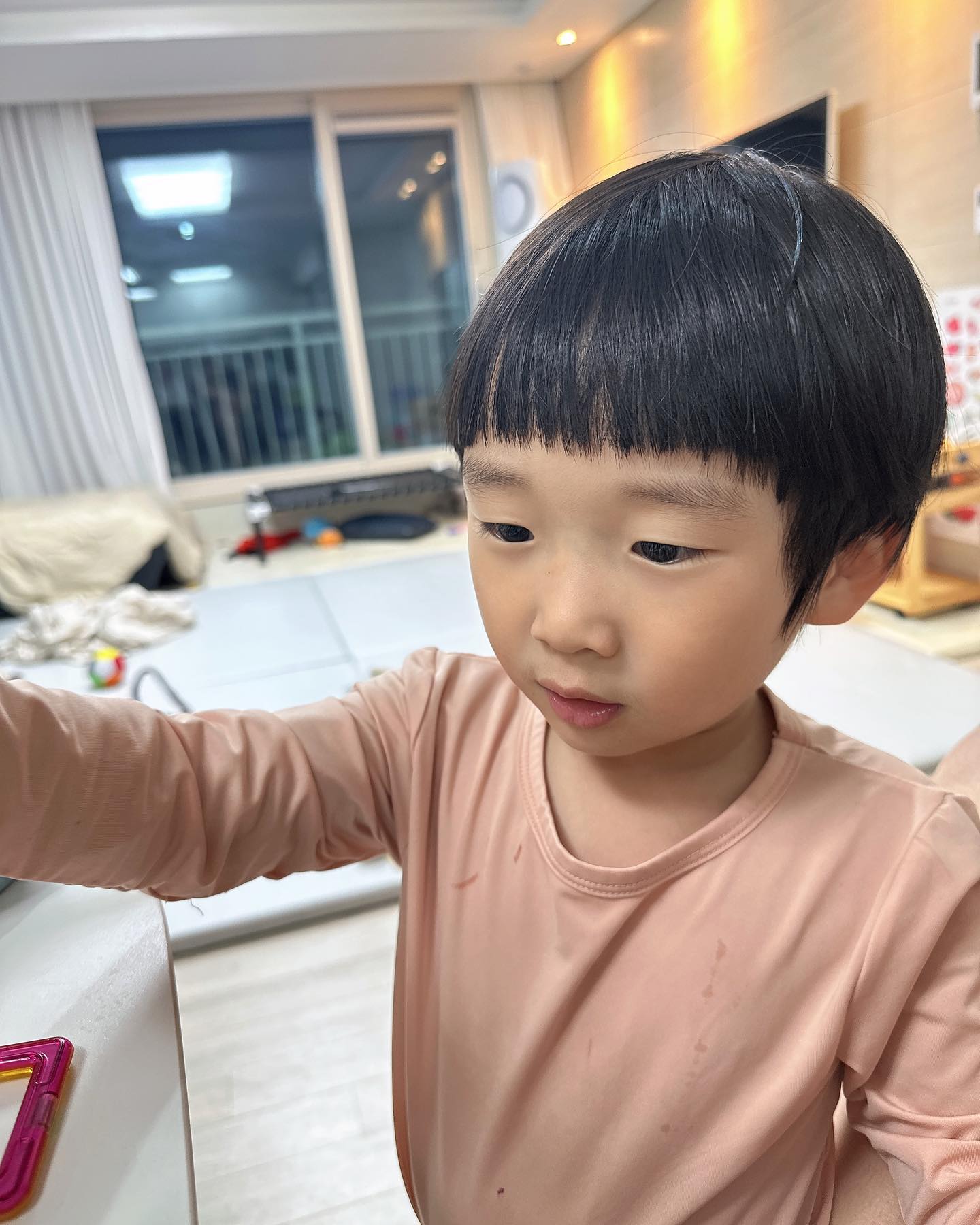 #우주피드

예뻐…✨
너 때문에 살아 ,, ❣️