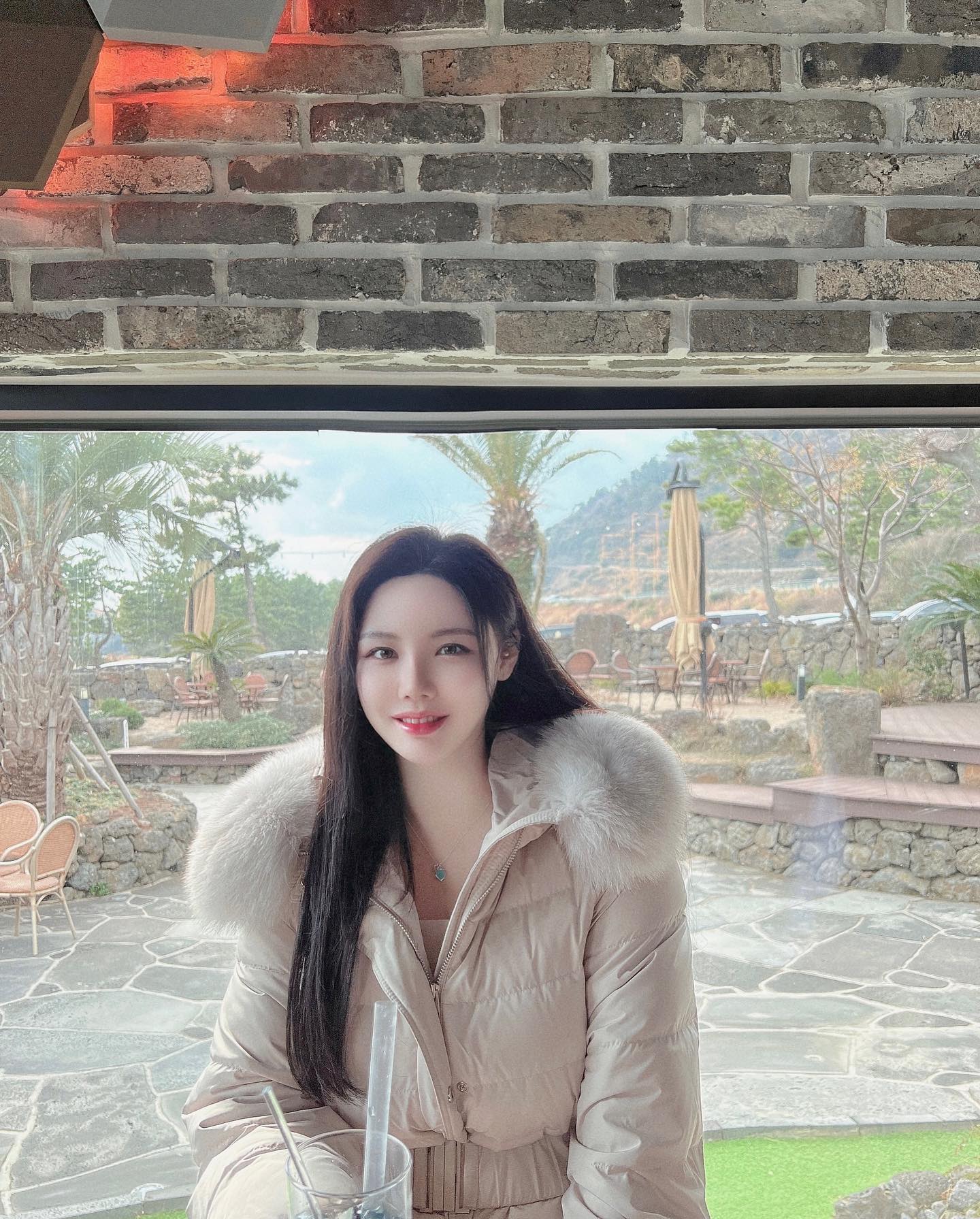#제주도 #제주여행 #첫피드 

여름에서 탈출
날씨요정 휴무〰️🍊☃️🌨️🌤️