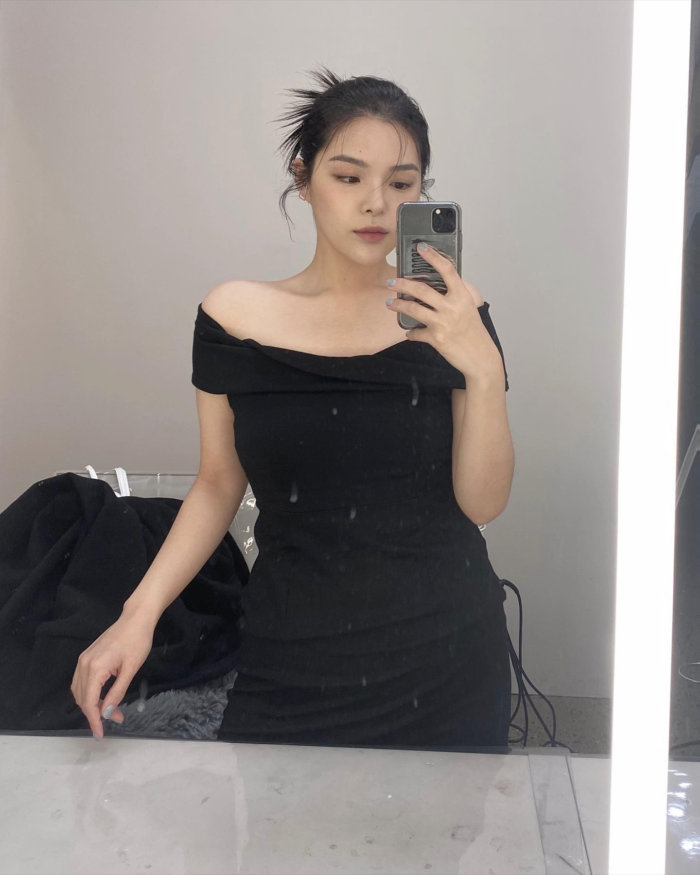 찰칵