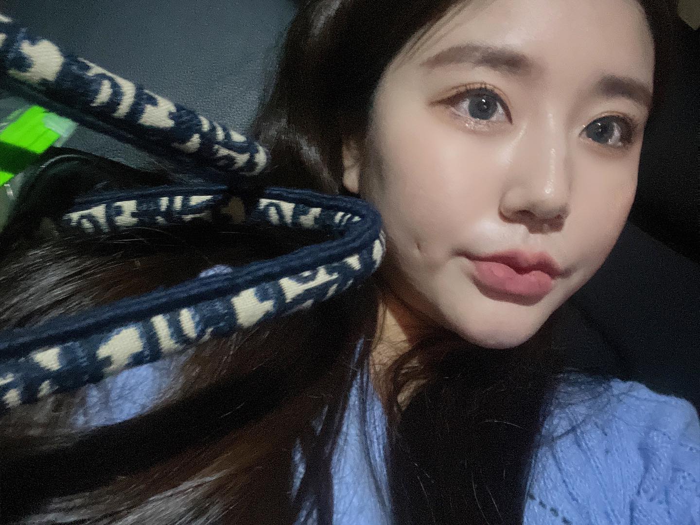 💙
쌍꺼풀 돌아오고 얼굴 확 바껴따 🥹